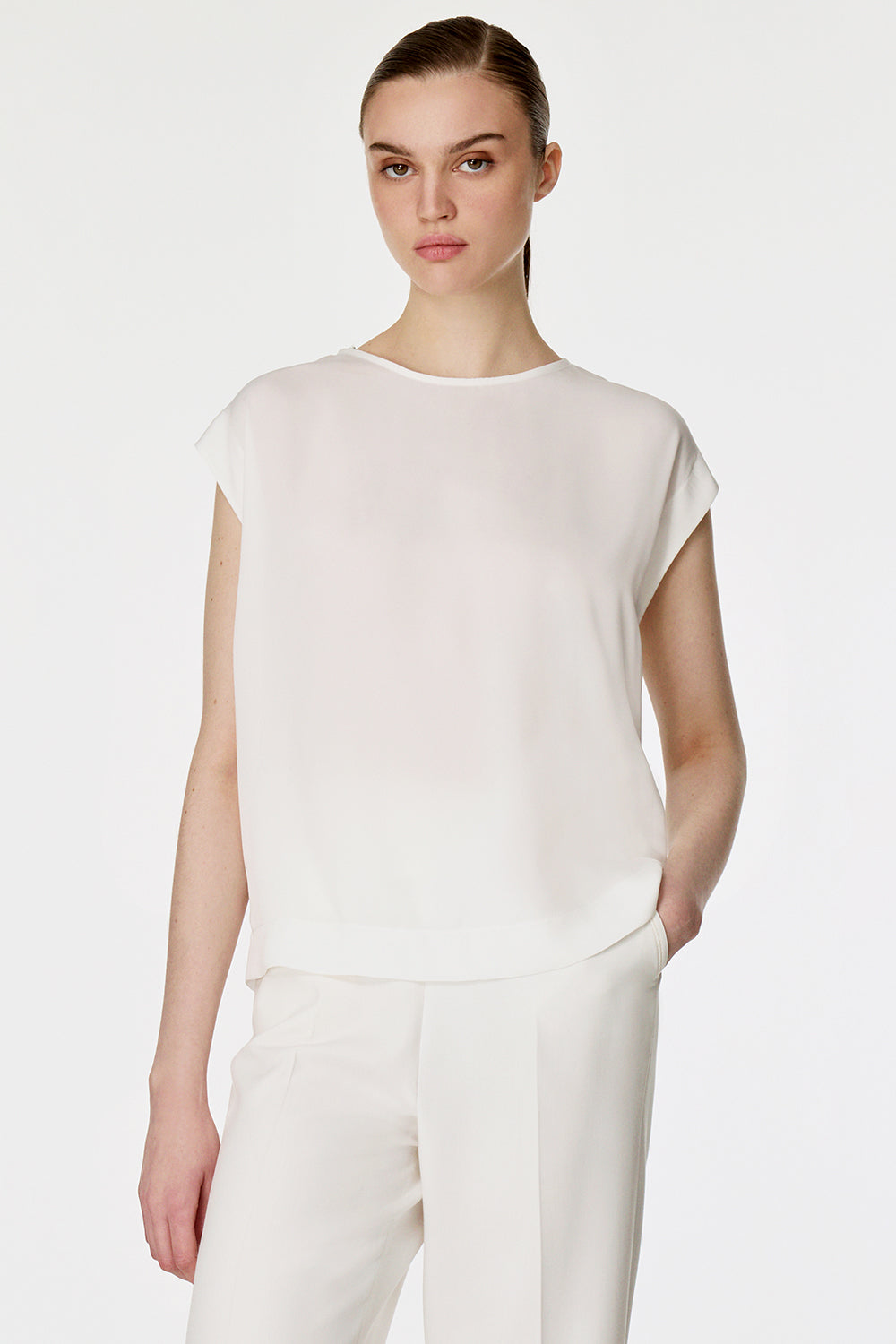 Dökümlü Kumaş Kısa Kollu Bluz EKRU