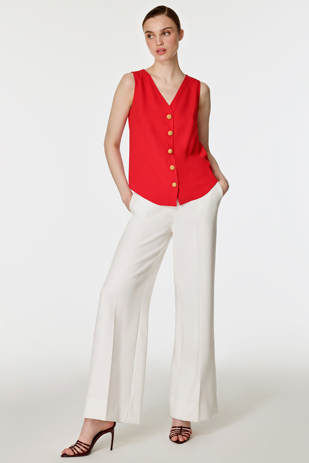 Düğme Detaylı Kolsuz Bluz KIRMIZI