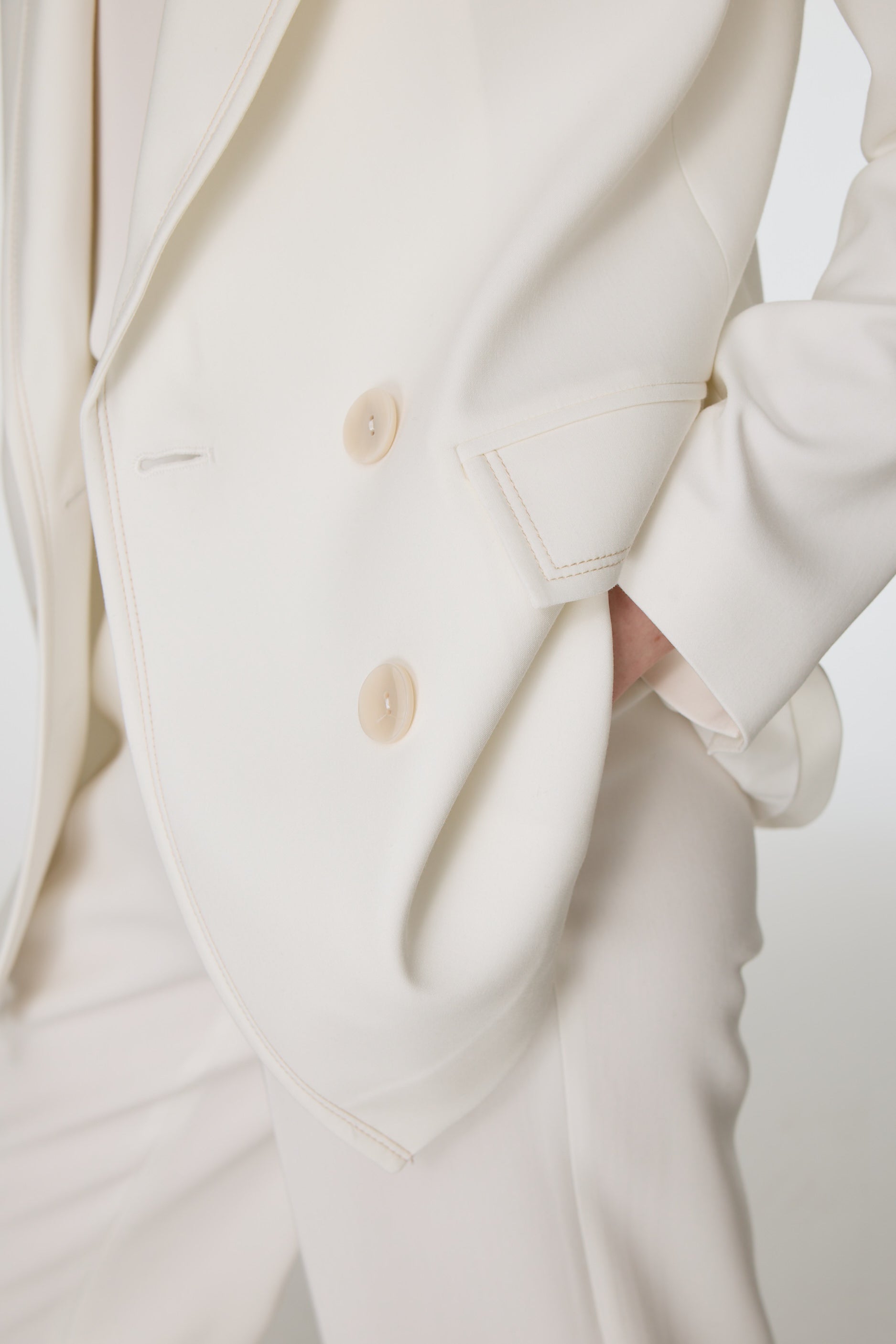 Dikiş Detaylı Kruvaze Ceket