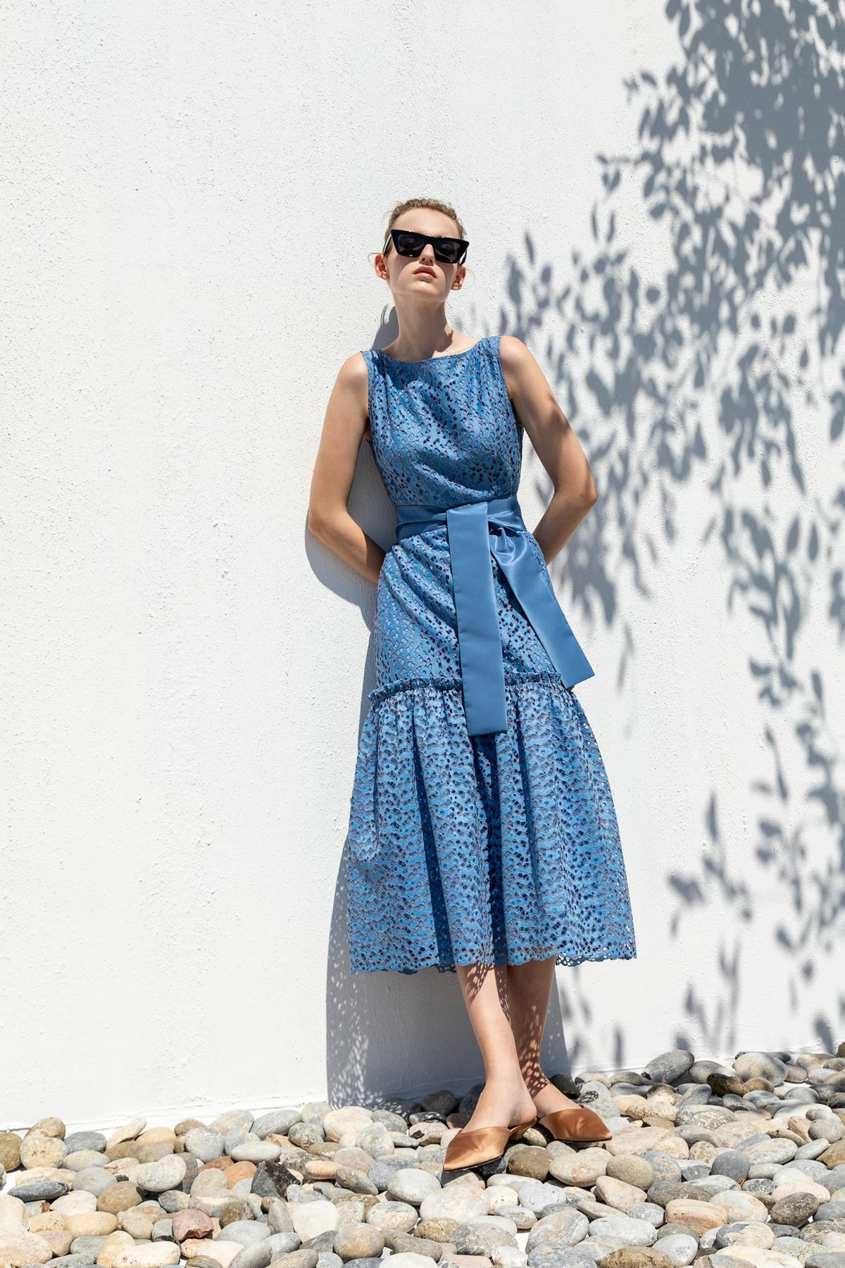 DANTEL ÖRME KUŞAKLI ELBİSE 26W40814