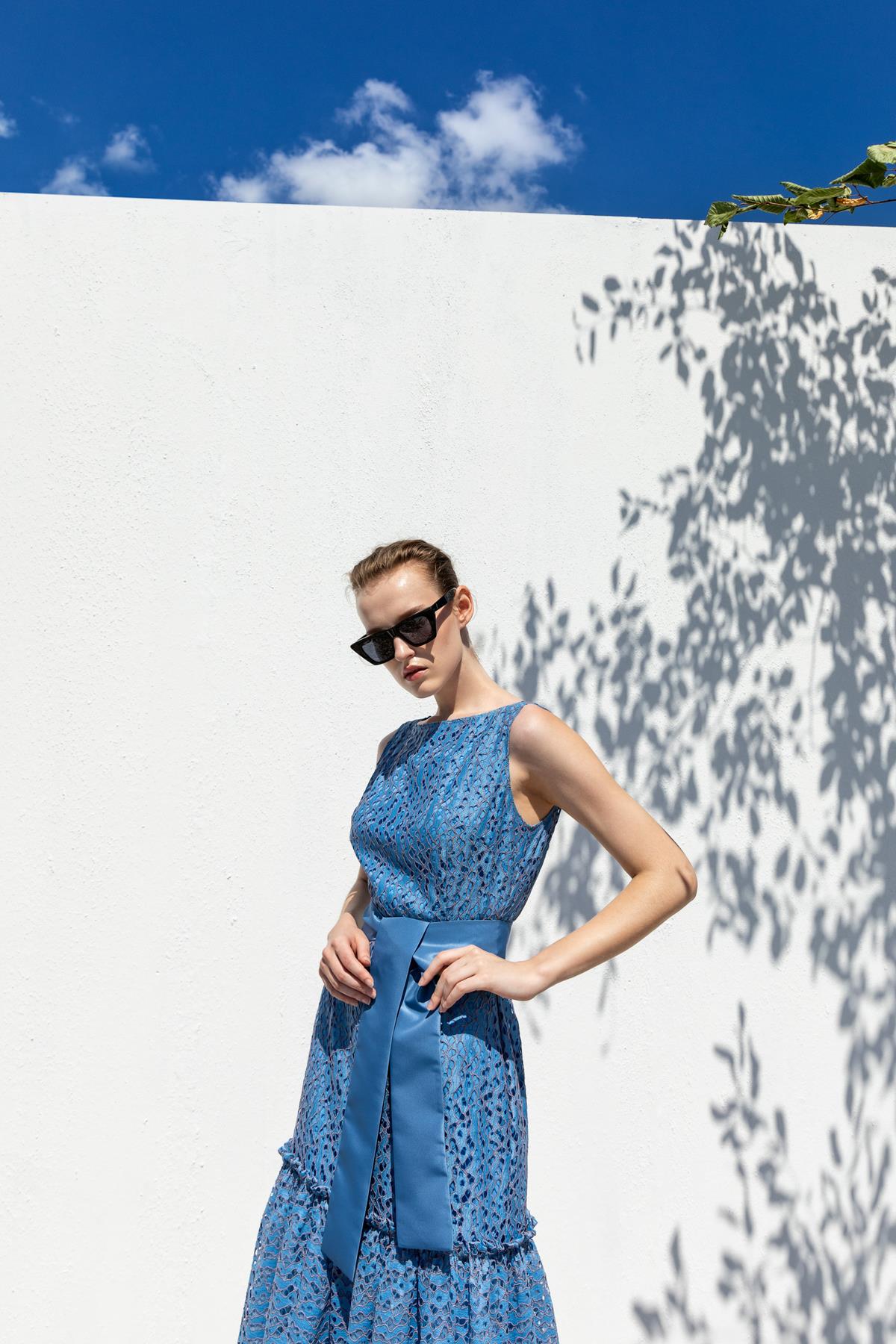 DANTEL ÖRME KUŞAKLI ELBİSE 26W40814