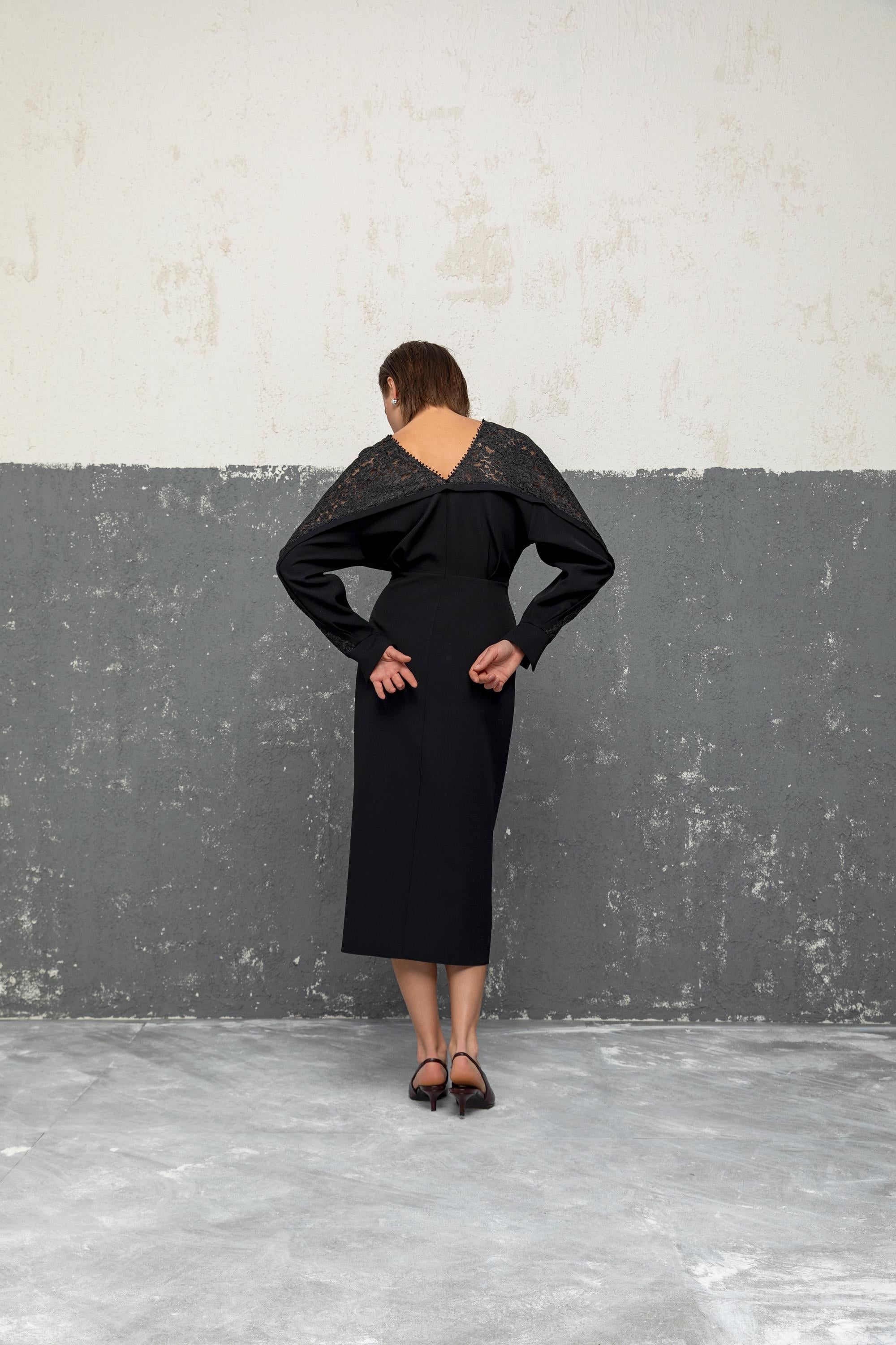 DANTEL YAKA DÜĞMELİ ELBİSE 26W40812