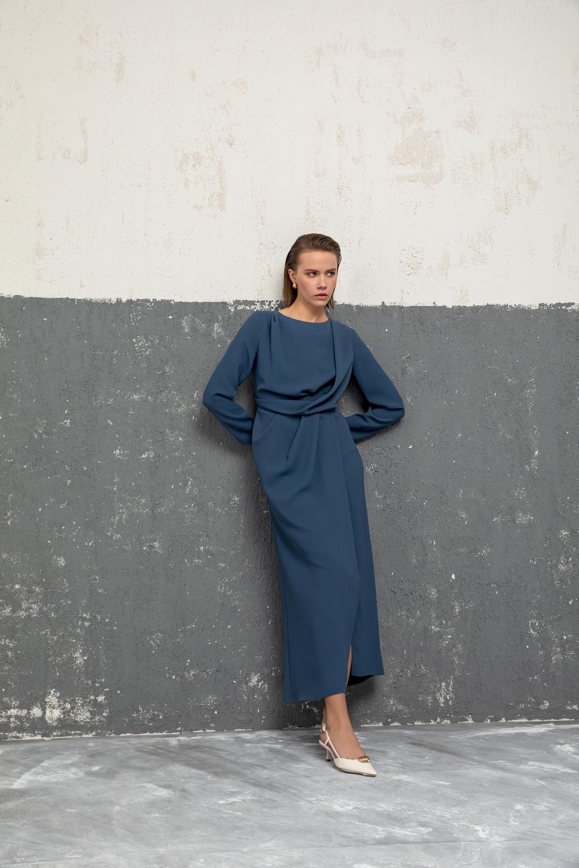 DRAPELİ UZUN ELBİSE 26W40816