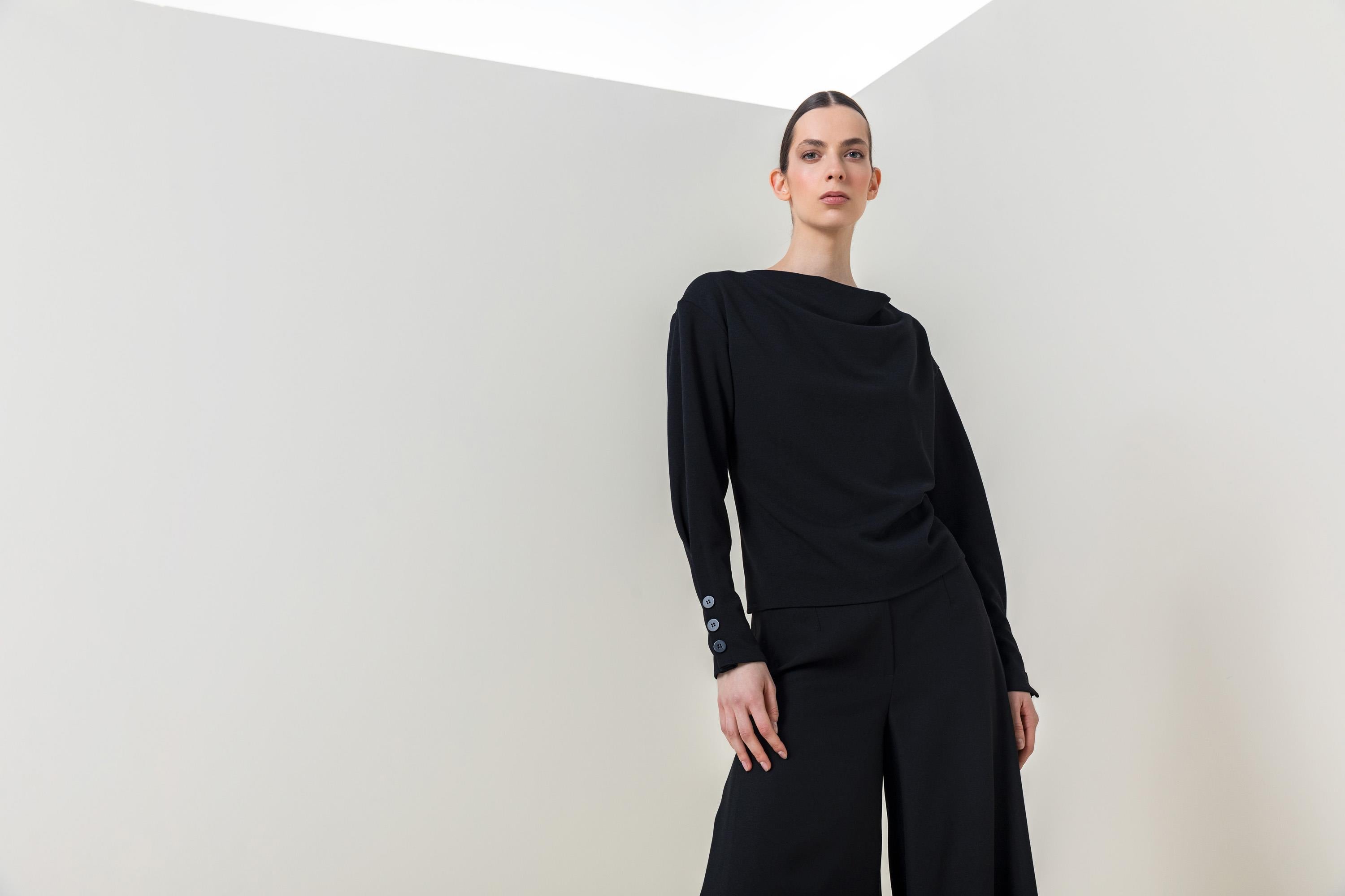 DÜĞME DETAYLI BLUZ 26W10801