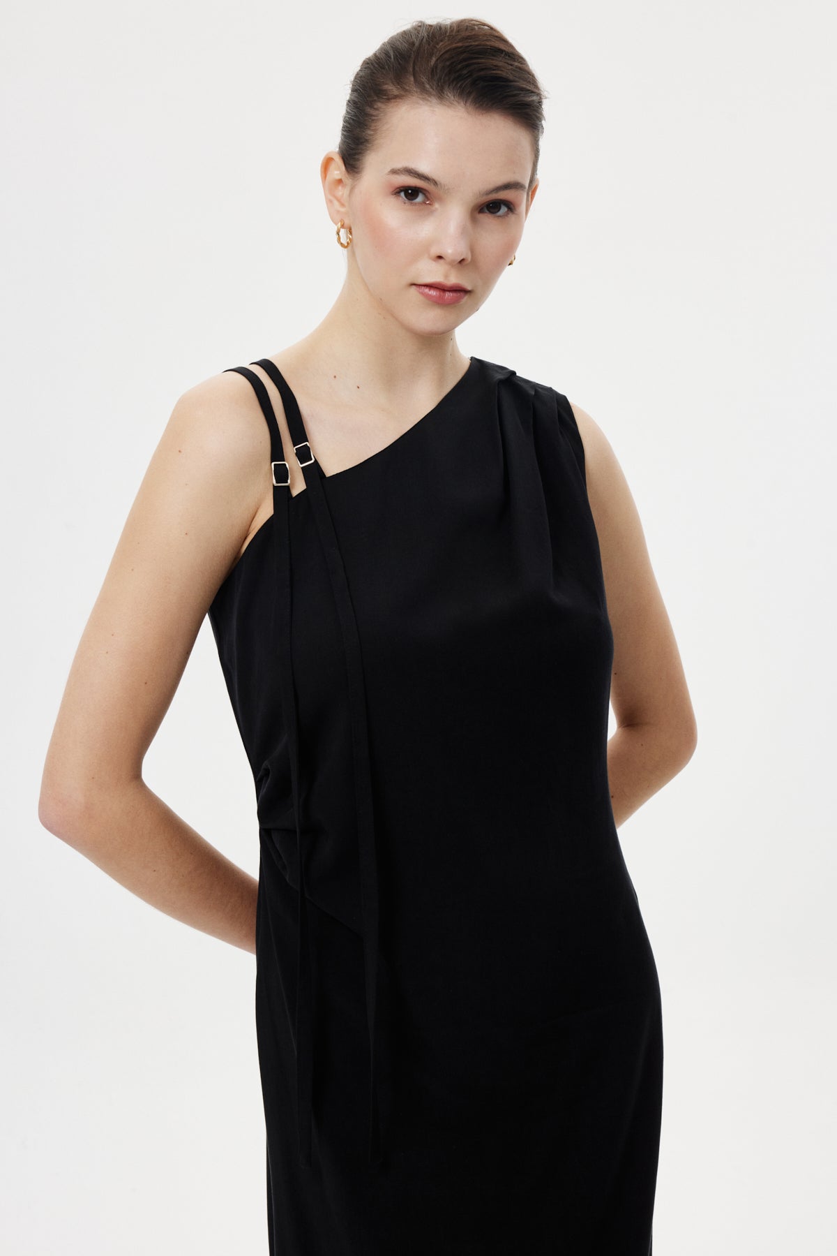 Omuz Detaylı Uzun Elbise SİYAH