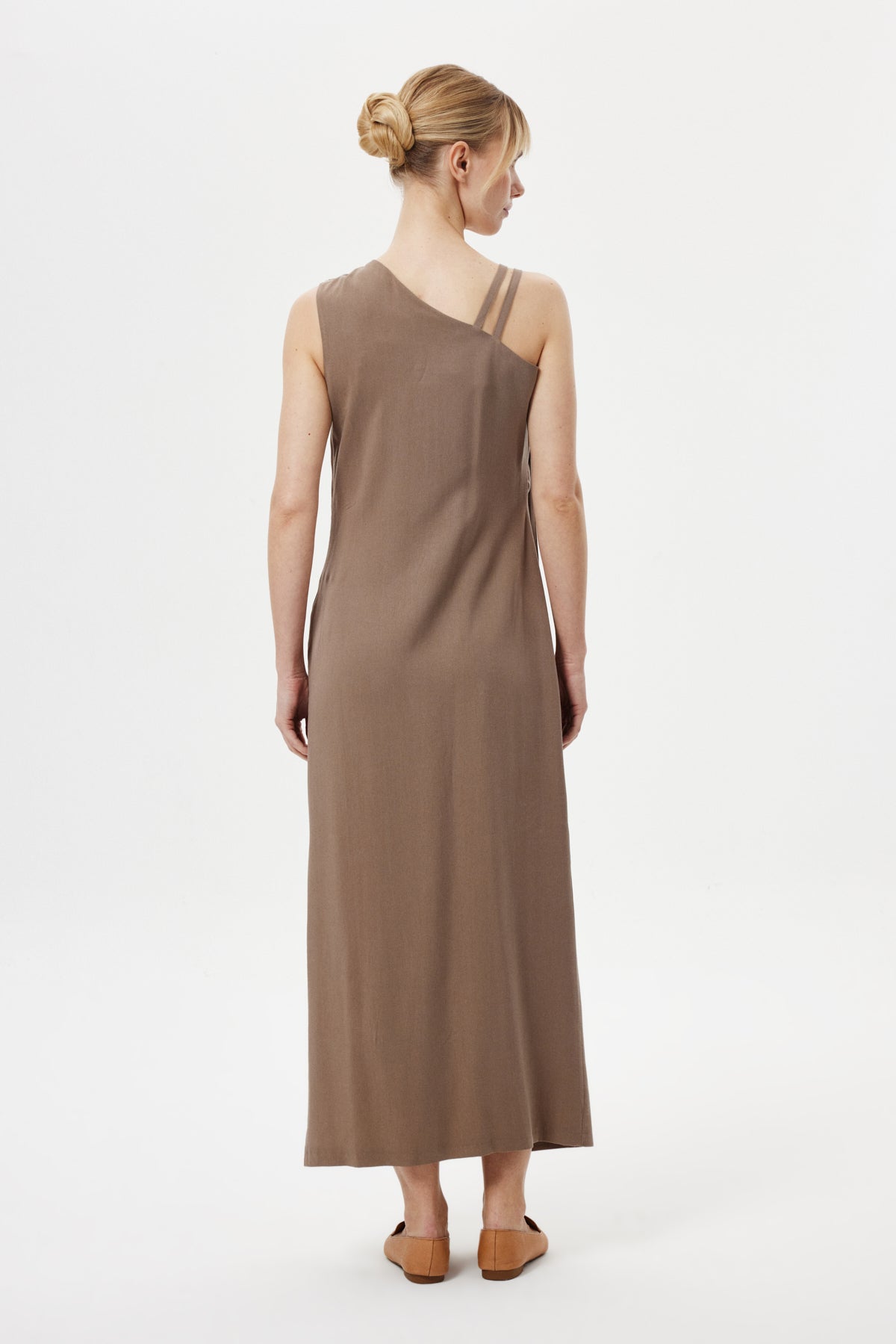 Omuz Detaylı Uzun Elbise