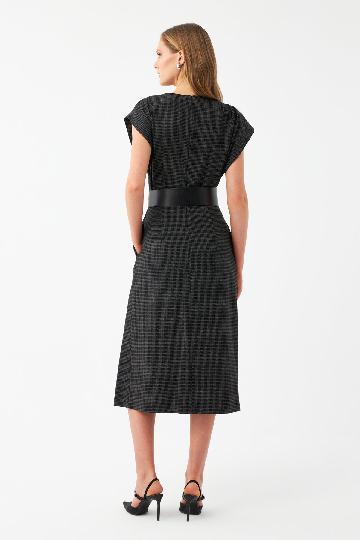 Kemerli Pileli Midi Elbise