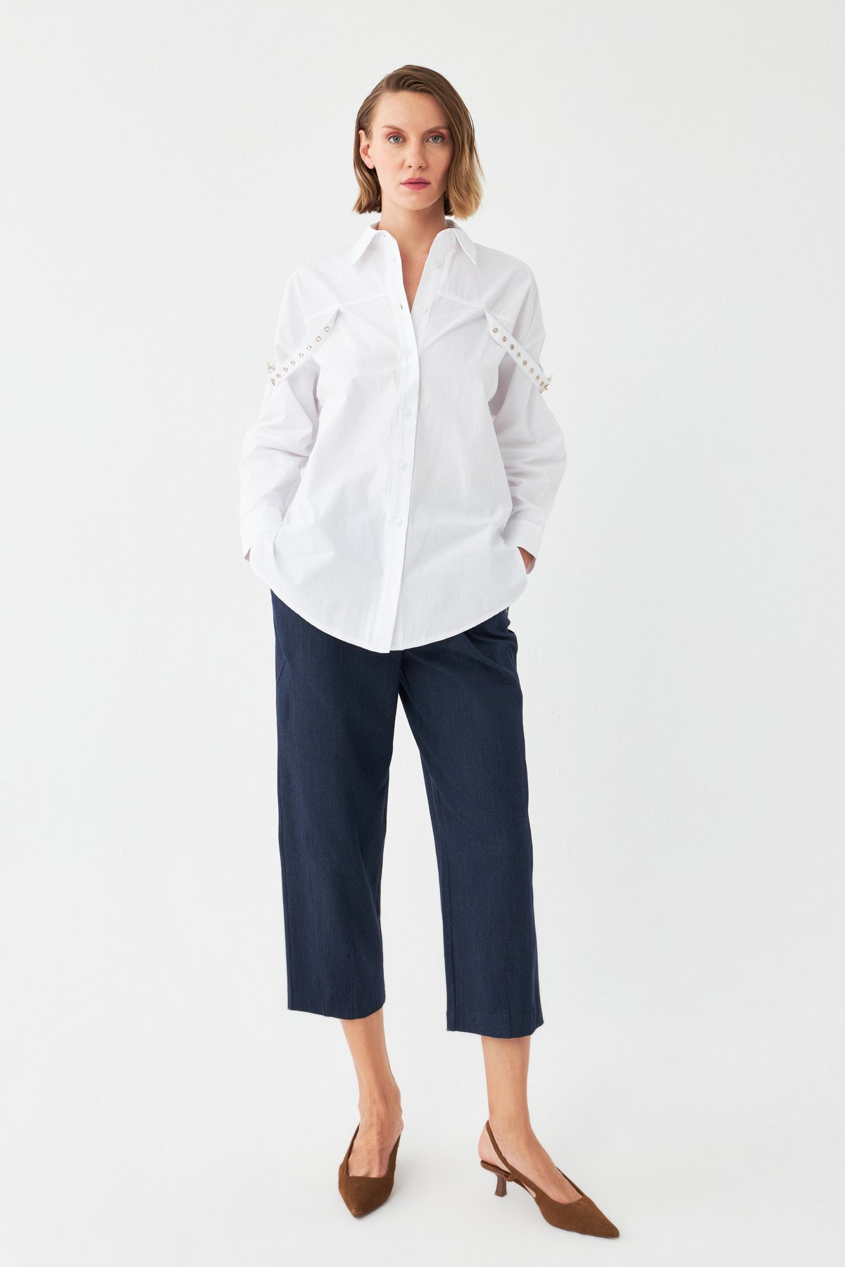 Metal Aksesuarlı Pamuk Gömlek