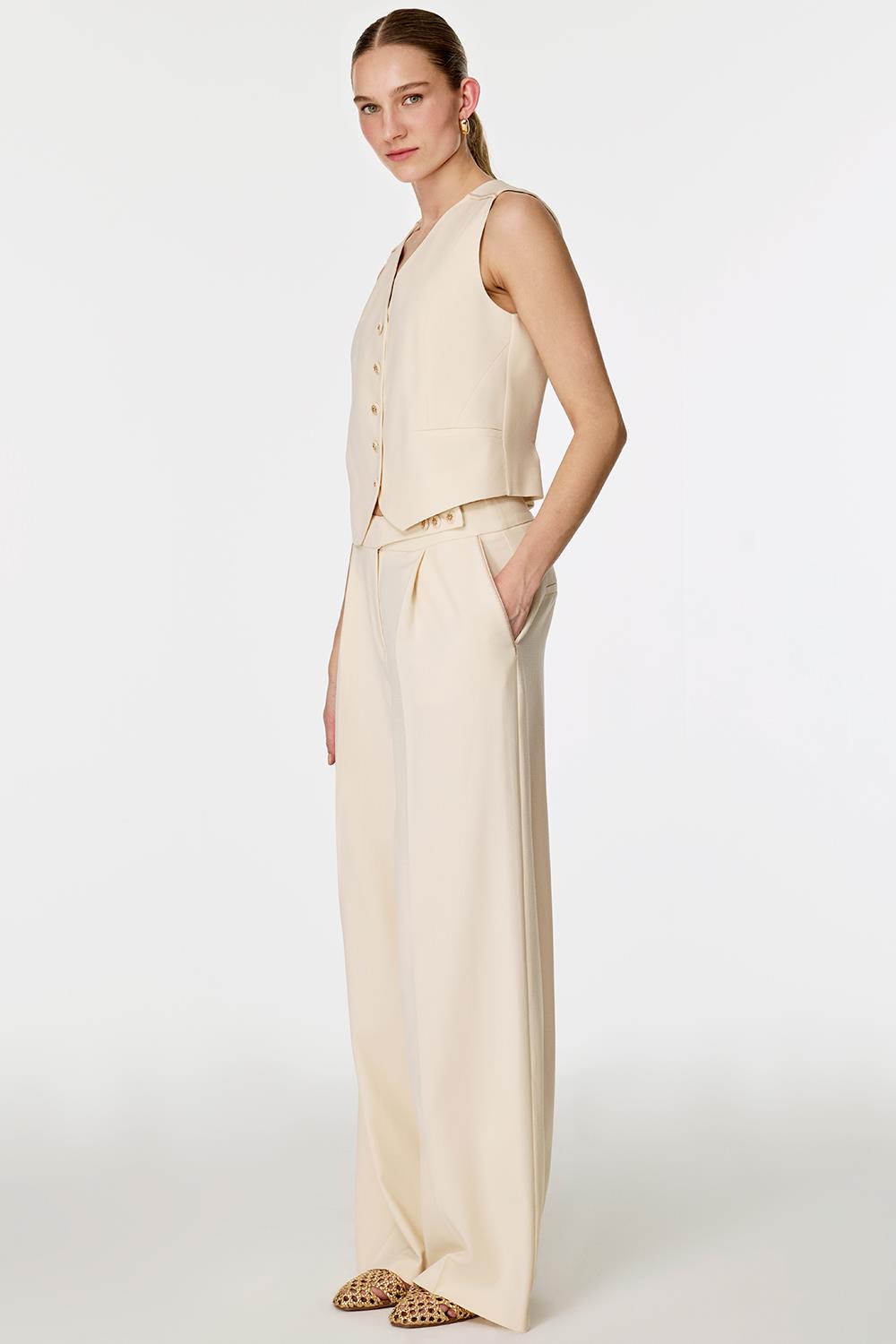 Nakış Detaylı Yelekli Takım EKRU