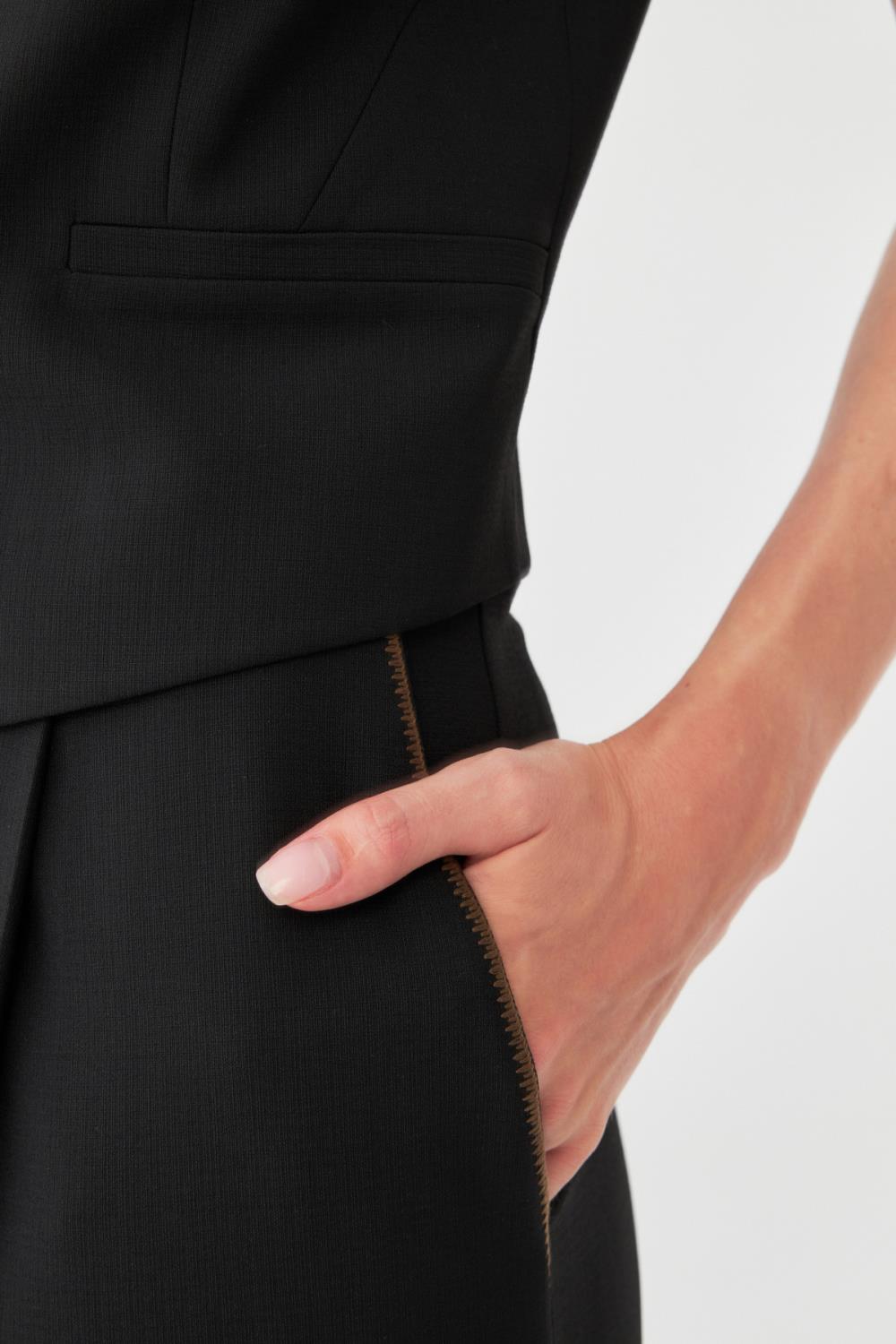 Nakış Detaylı Yelekli Takım SİYAH