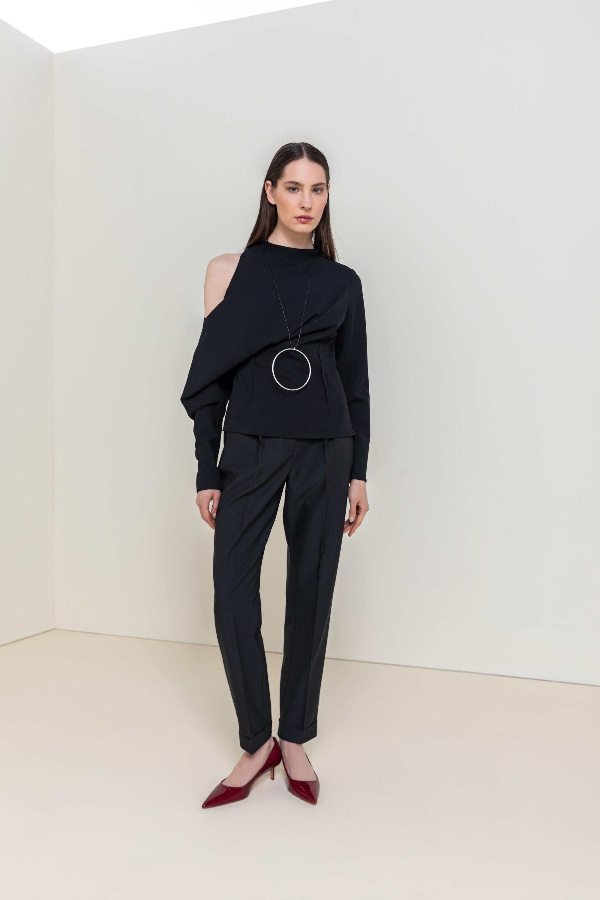 OMUZ DETAYLI BLUZ 26W10810