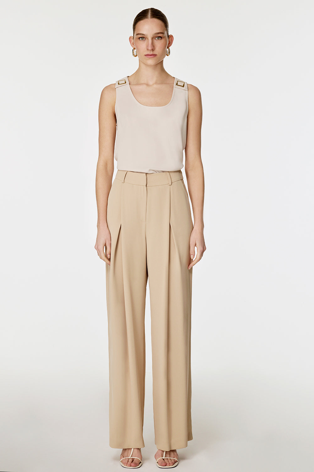 Önü Pilikaşeli Pantolon