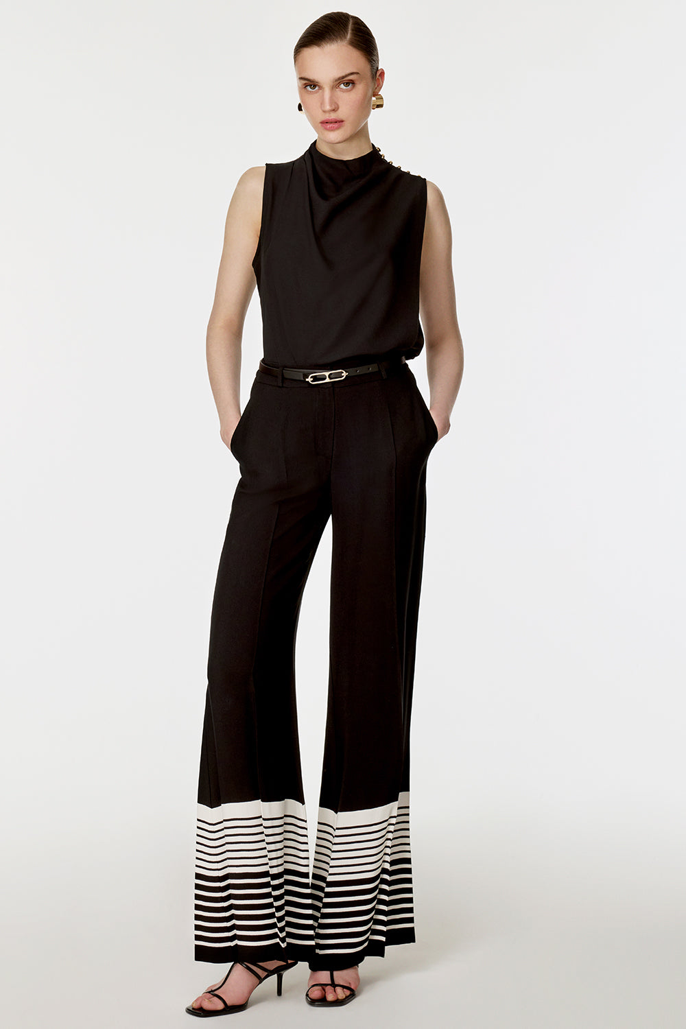 Paçası Desenli Pantolon