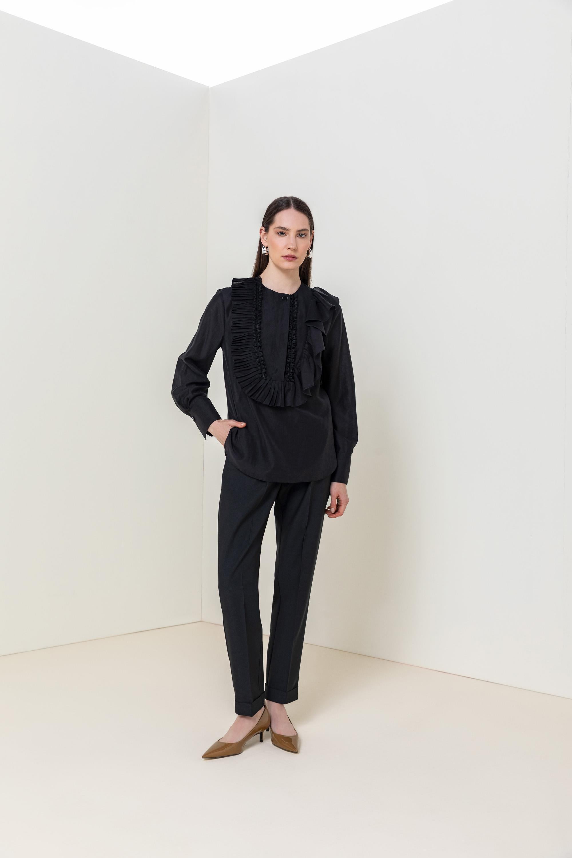 PLİSELİ FIRFIR DETAYLI BLUZ 26W10823