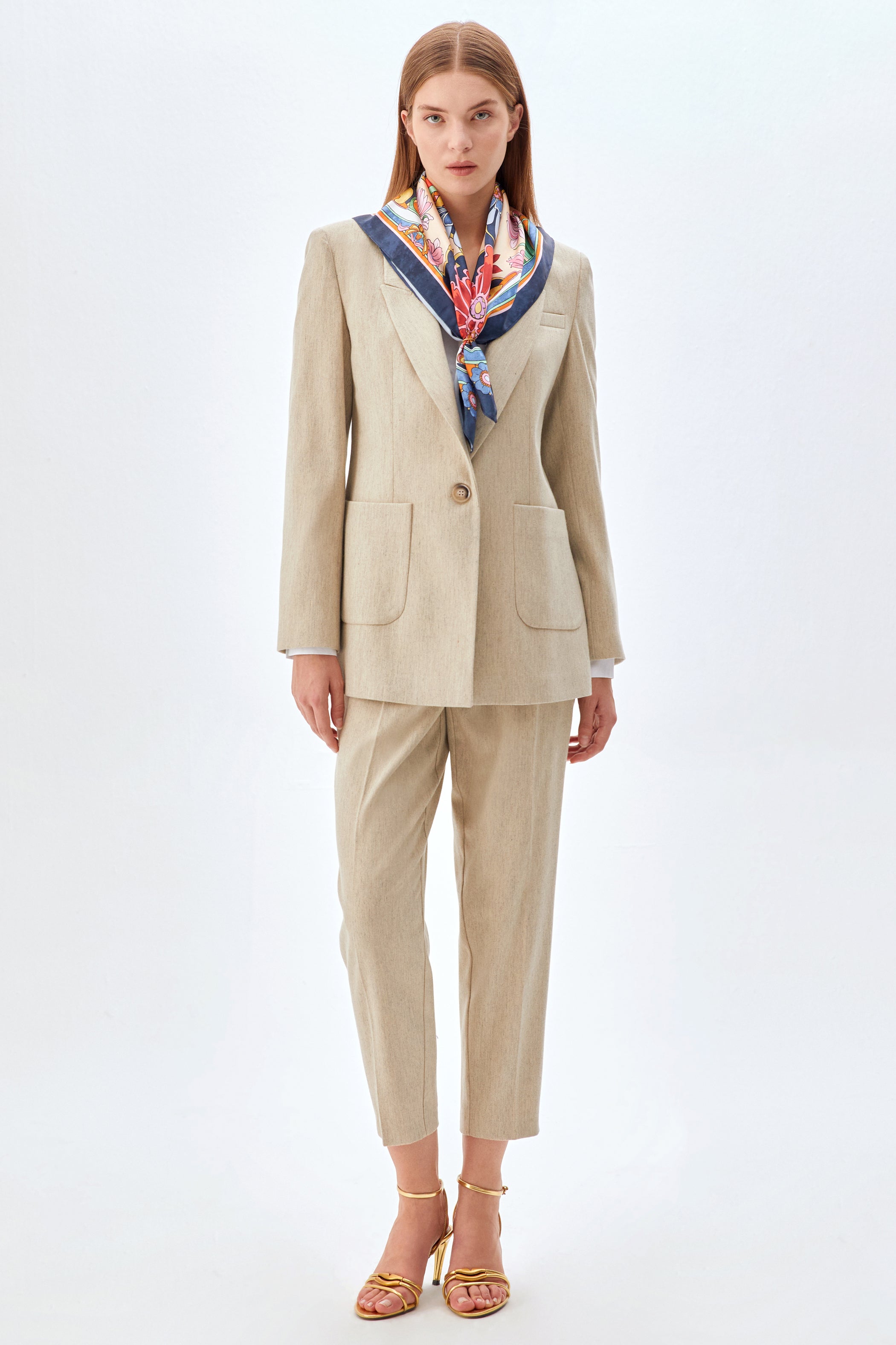 Şal Detaylı Ceket Pantolon Takım