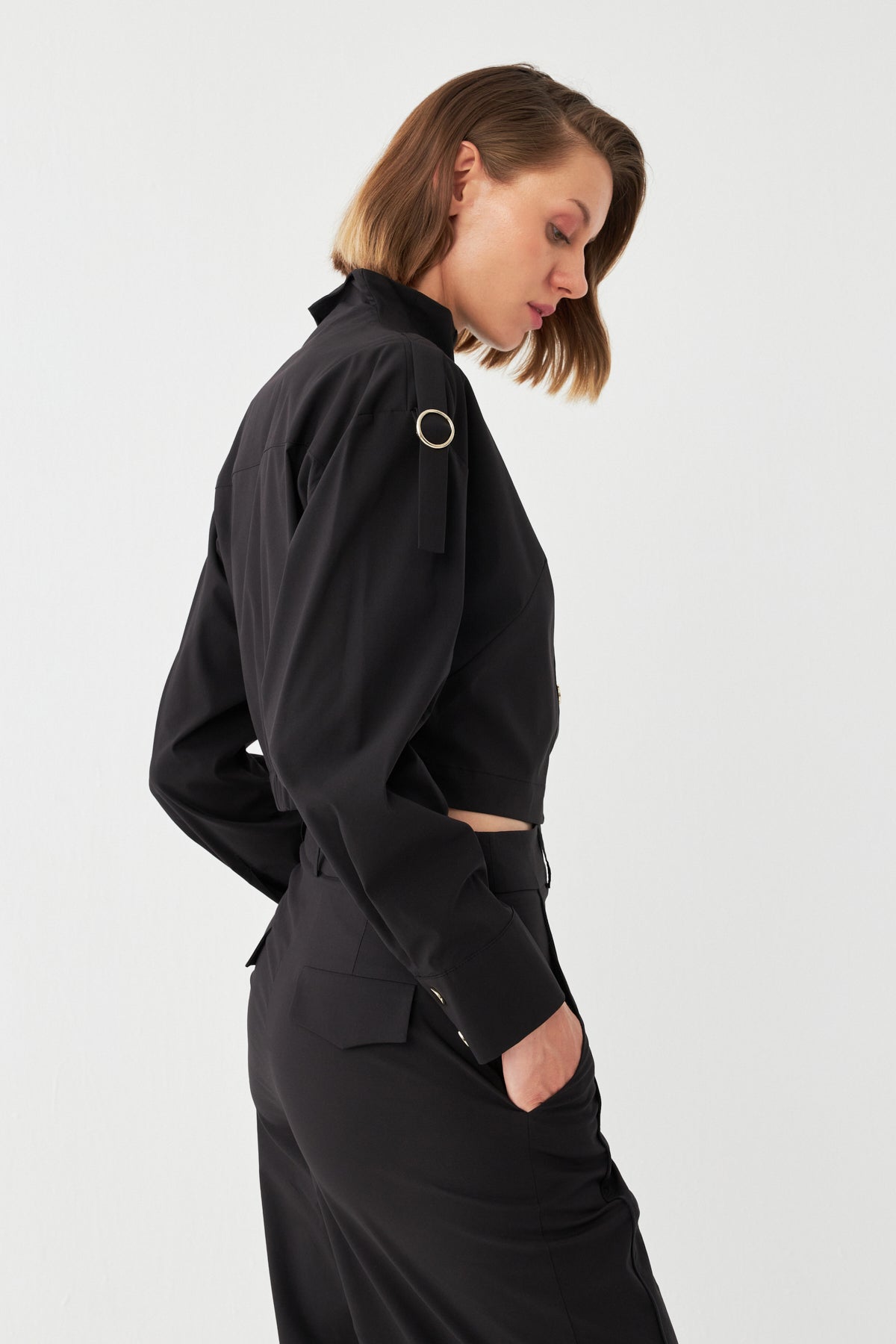 Straight-Fit Düğmeli Takım SİYAH