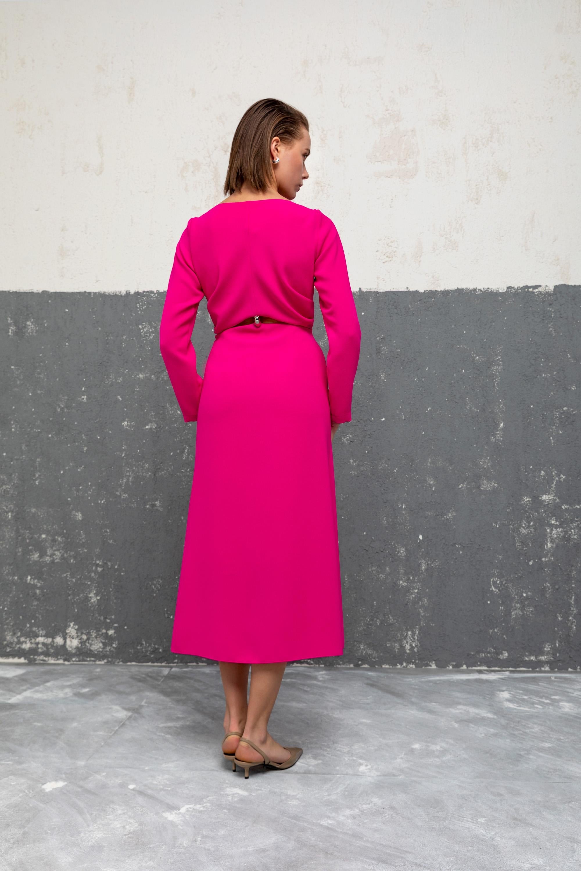 V YAKA UZUN ELBİSE 26W40817