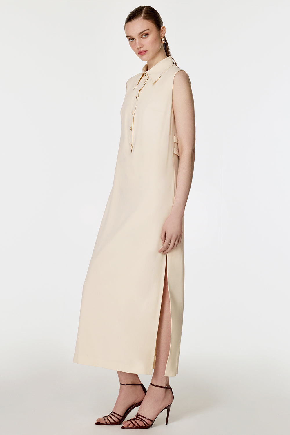 Yanları Apoletli Uzun Elbise