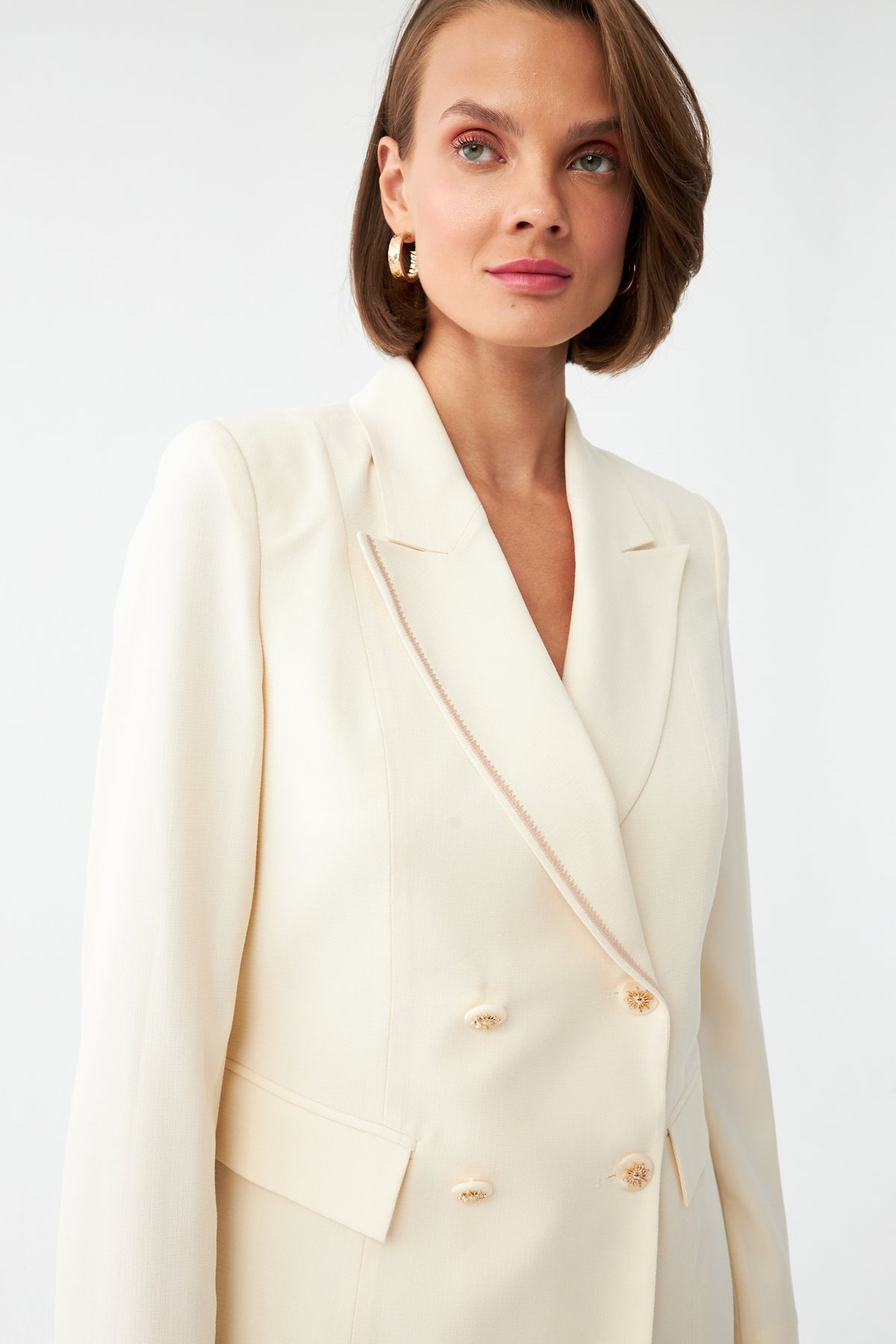 Yakası Nakış Detaylı Ceket EKRU