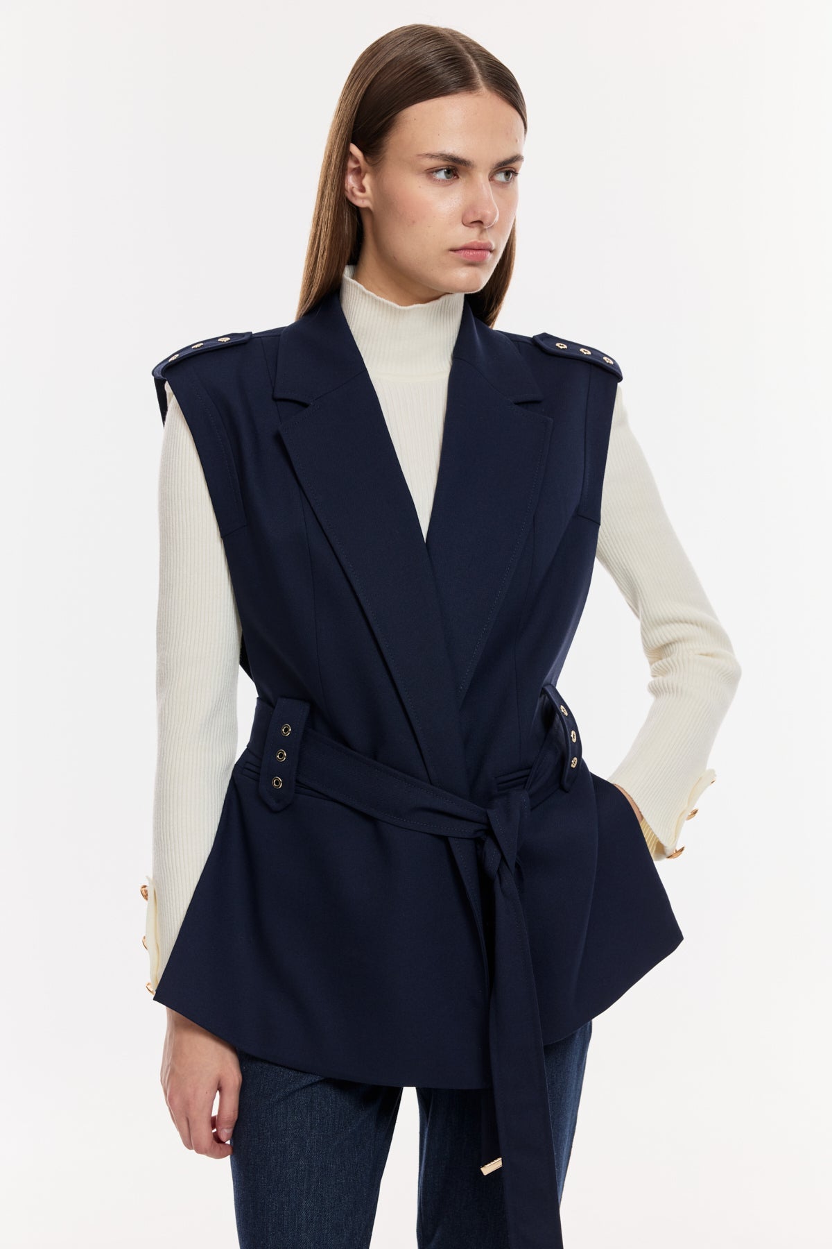 Kuşaklı Düğme Detaylı Şık Yelek