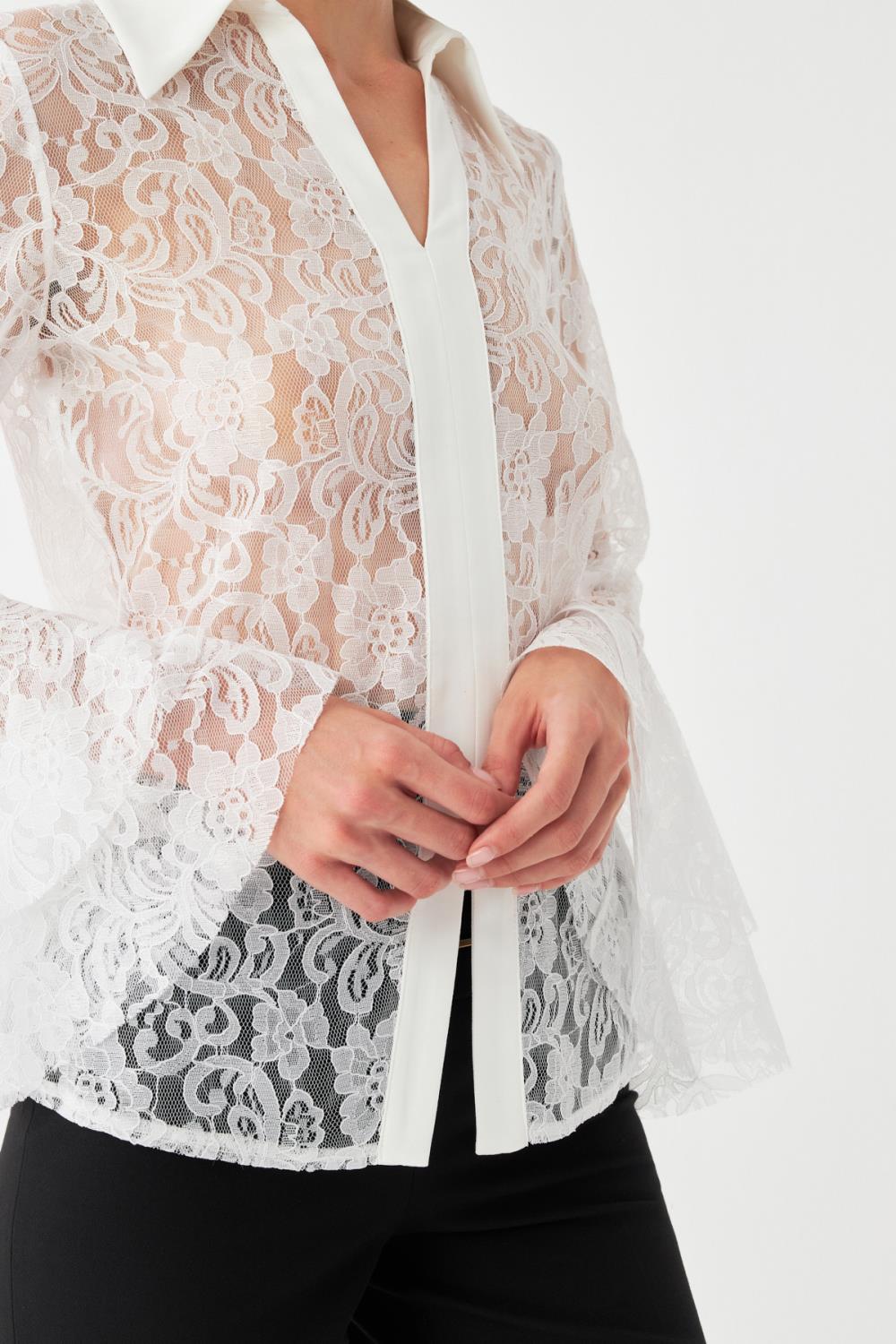 Dantelli Ekru Bluz