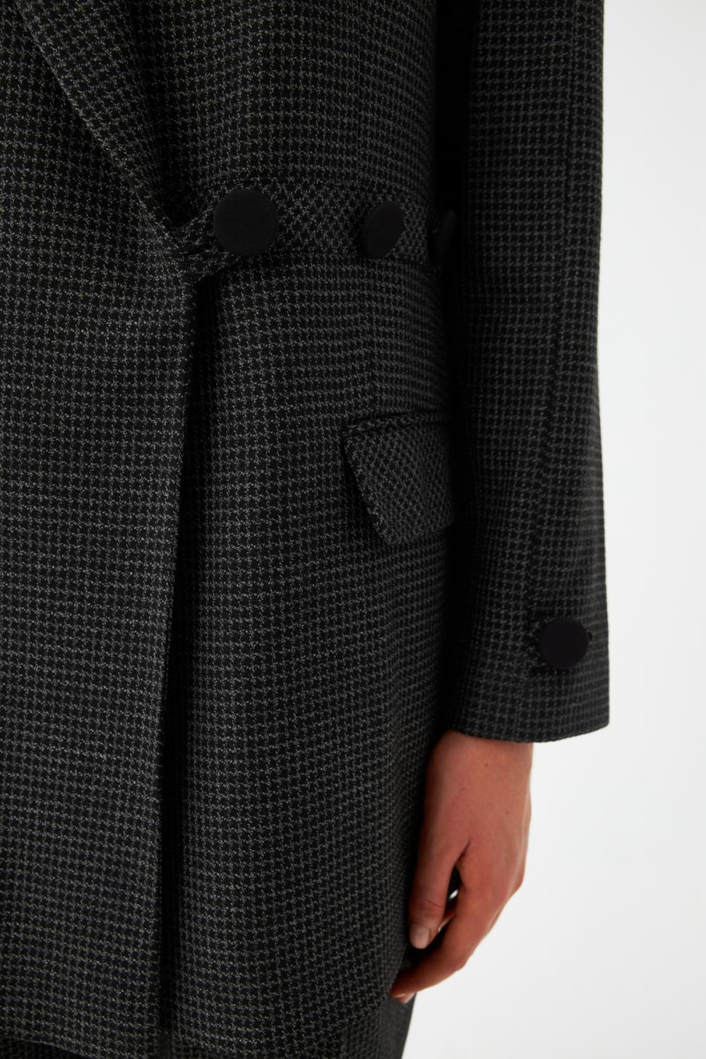 Düğme Detaylı Blazer Ceket