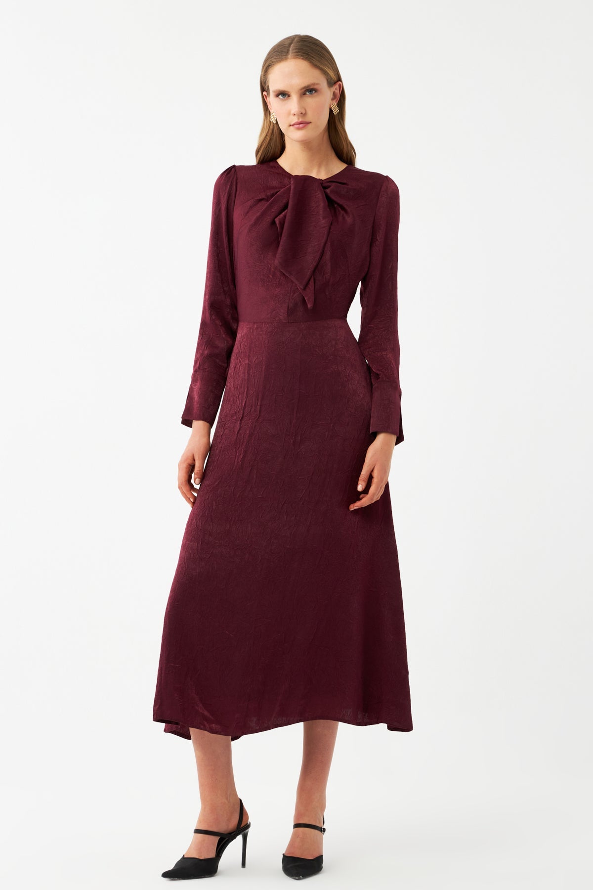 Fiyonk Detaylı Midi Elbise