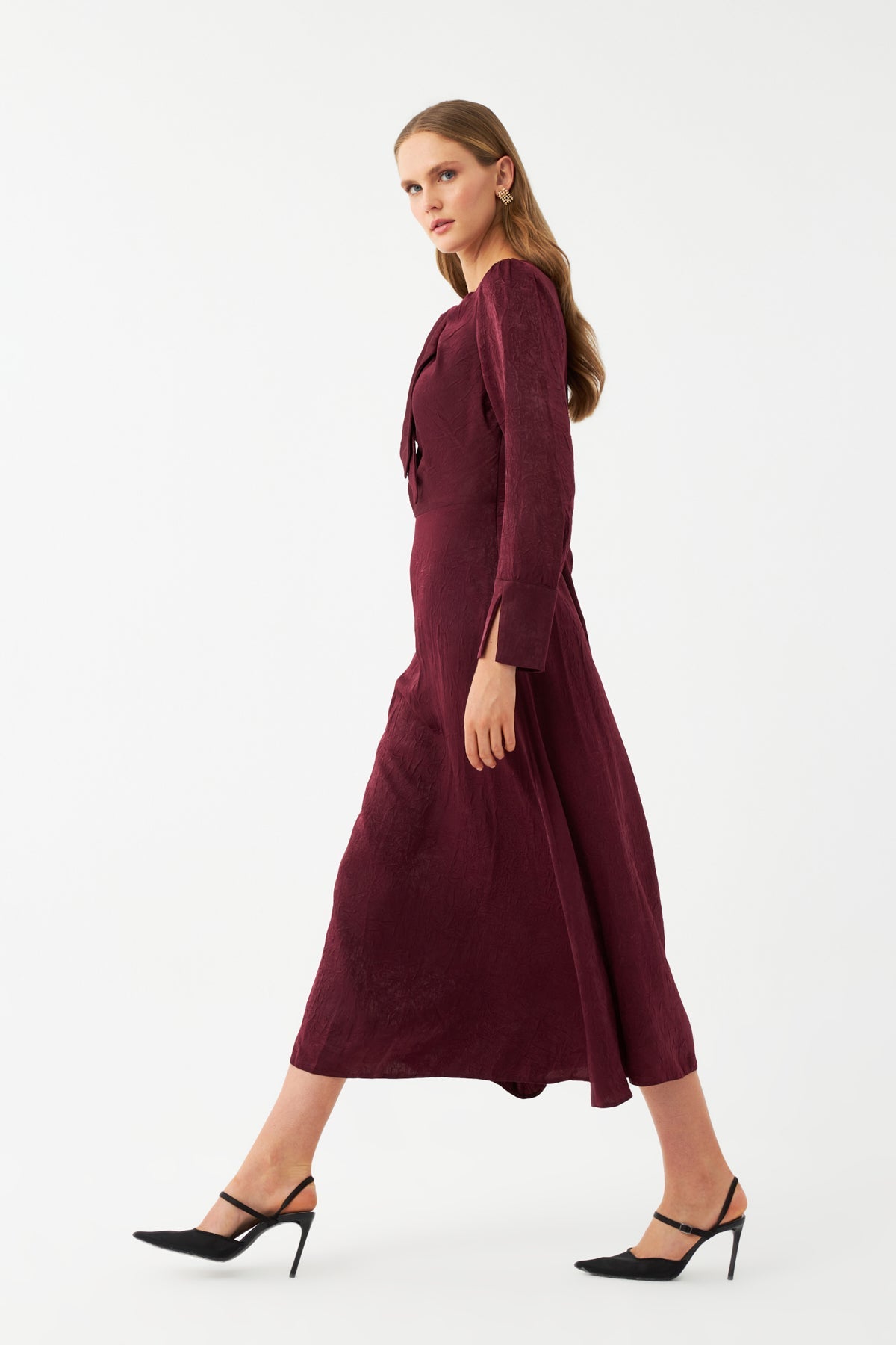 Fiyonk Detaylı Midi Elbise