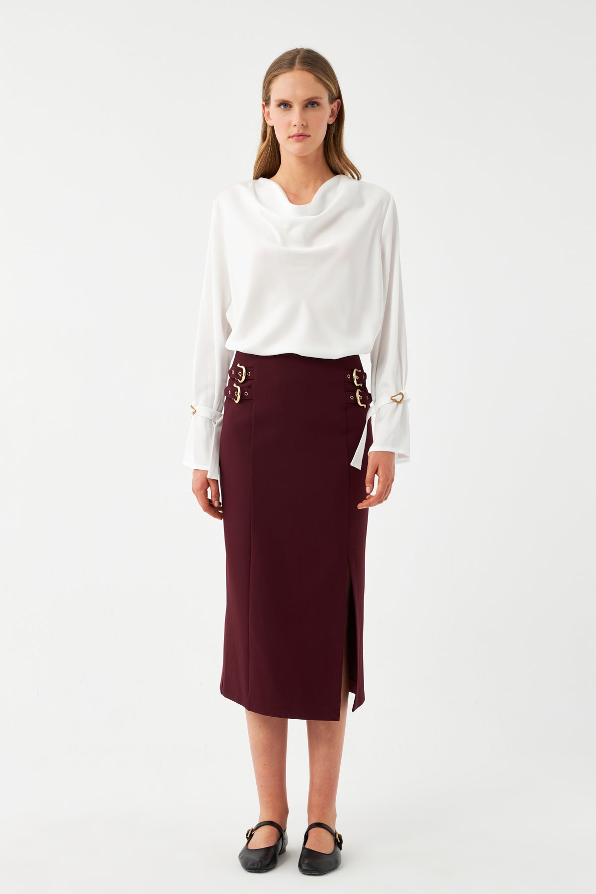 Yırtmaçlı Tokalı Kalem Etek