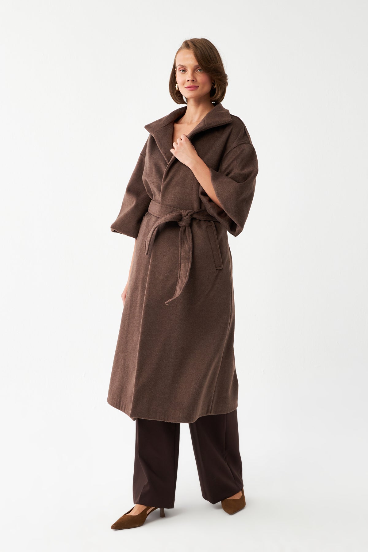 Kușaklı Geniş Kol Modern Kaban