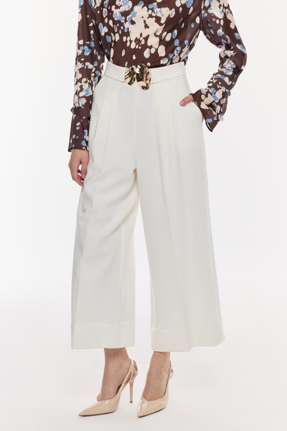 Tokalı Kısa Paça Pantolon