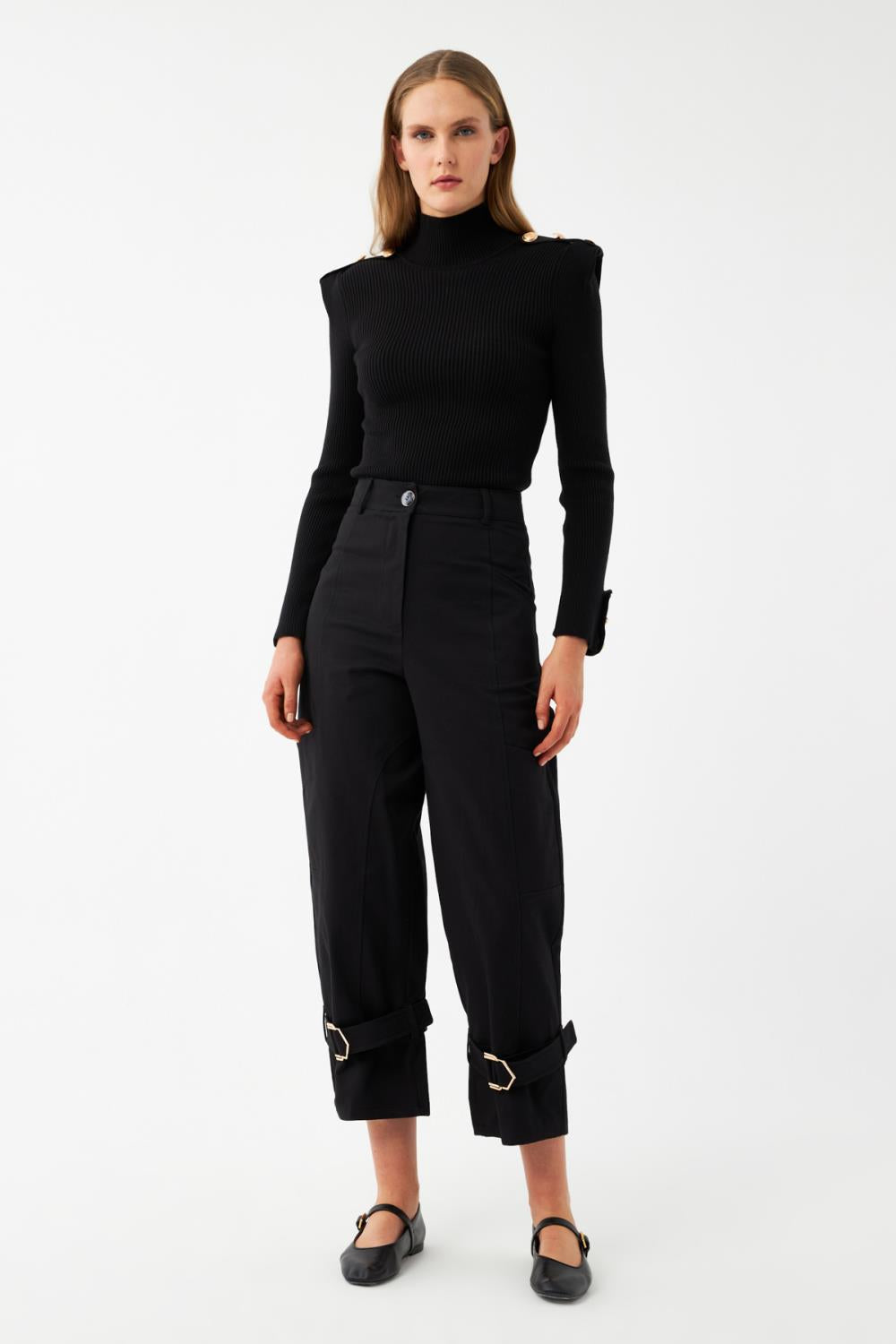 Tokalı Paça Detaylı Pantolon