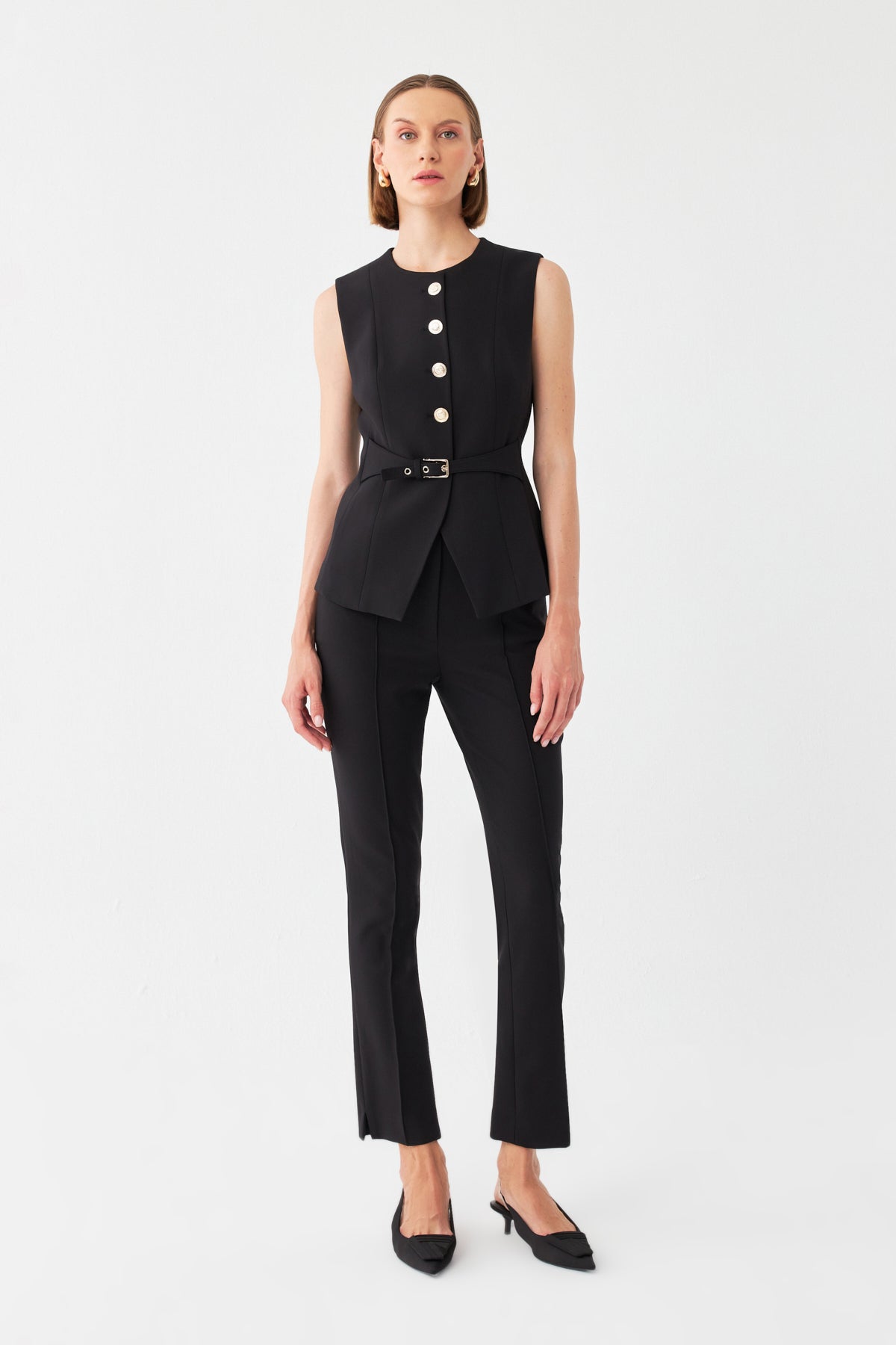 Düğmeli-Kemerli Blazer Takım