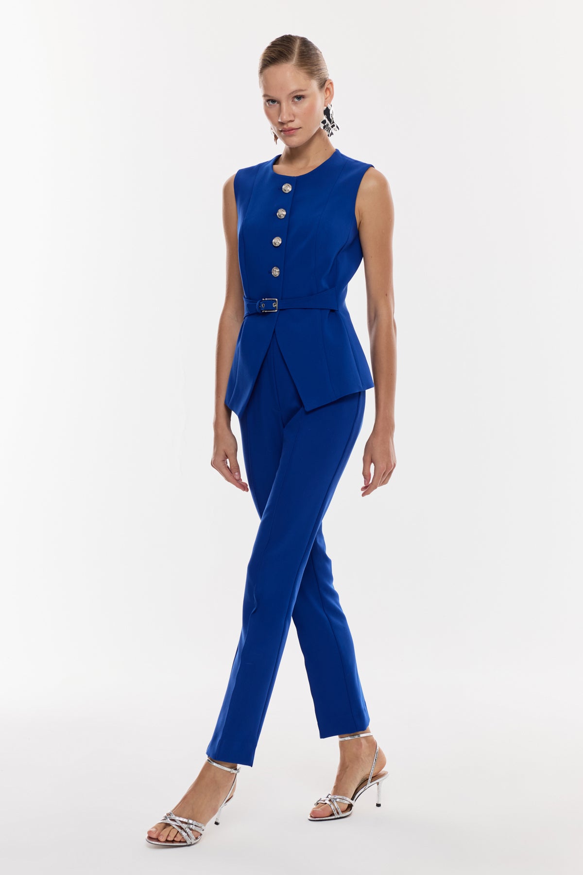 Kemer Detaylı Yelek Takım