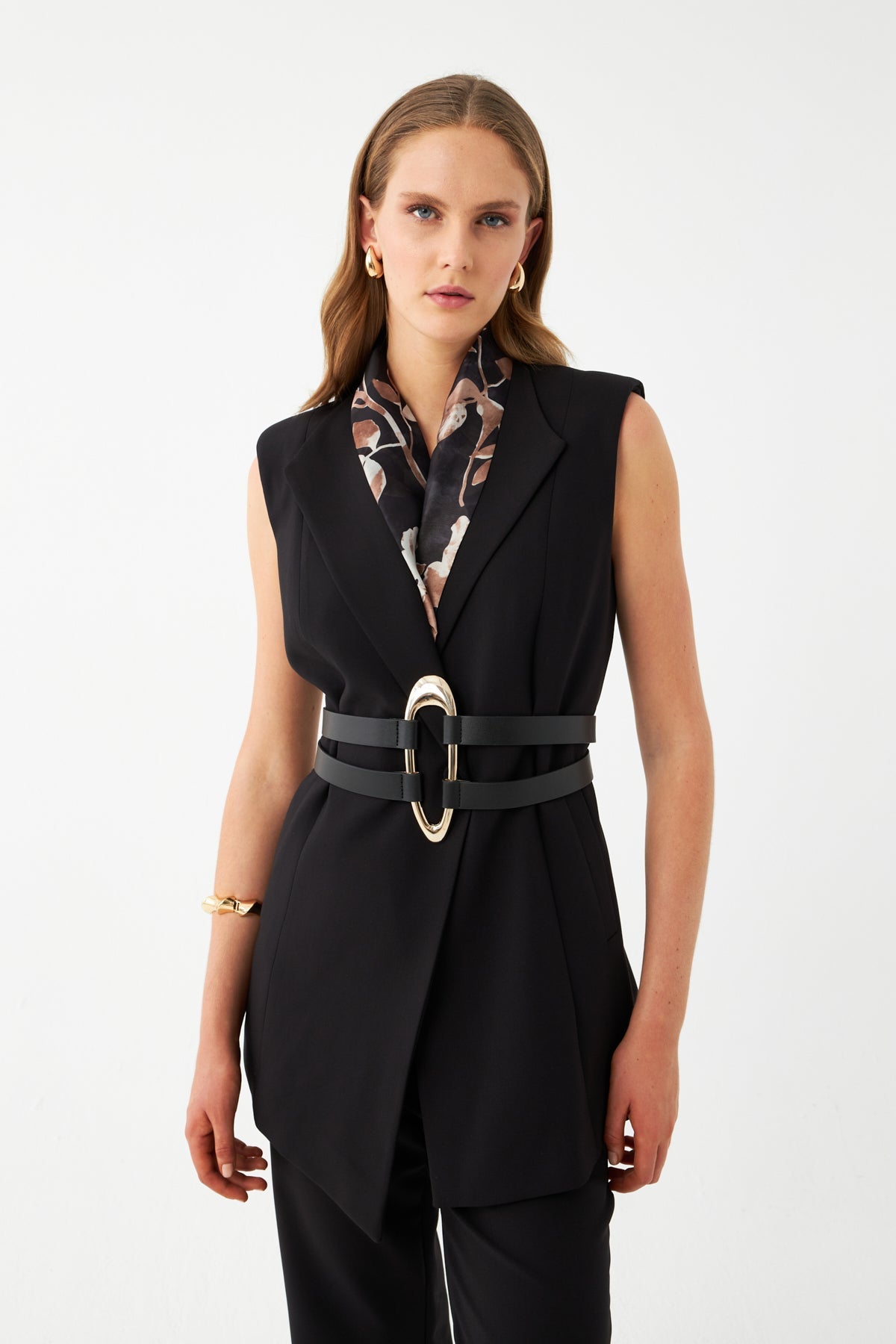 Yelek-Bol Paça Pantolon Takım