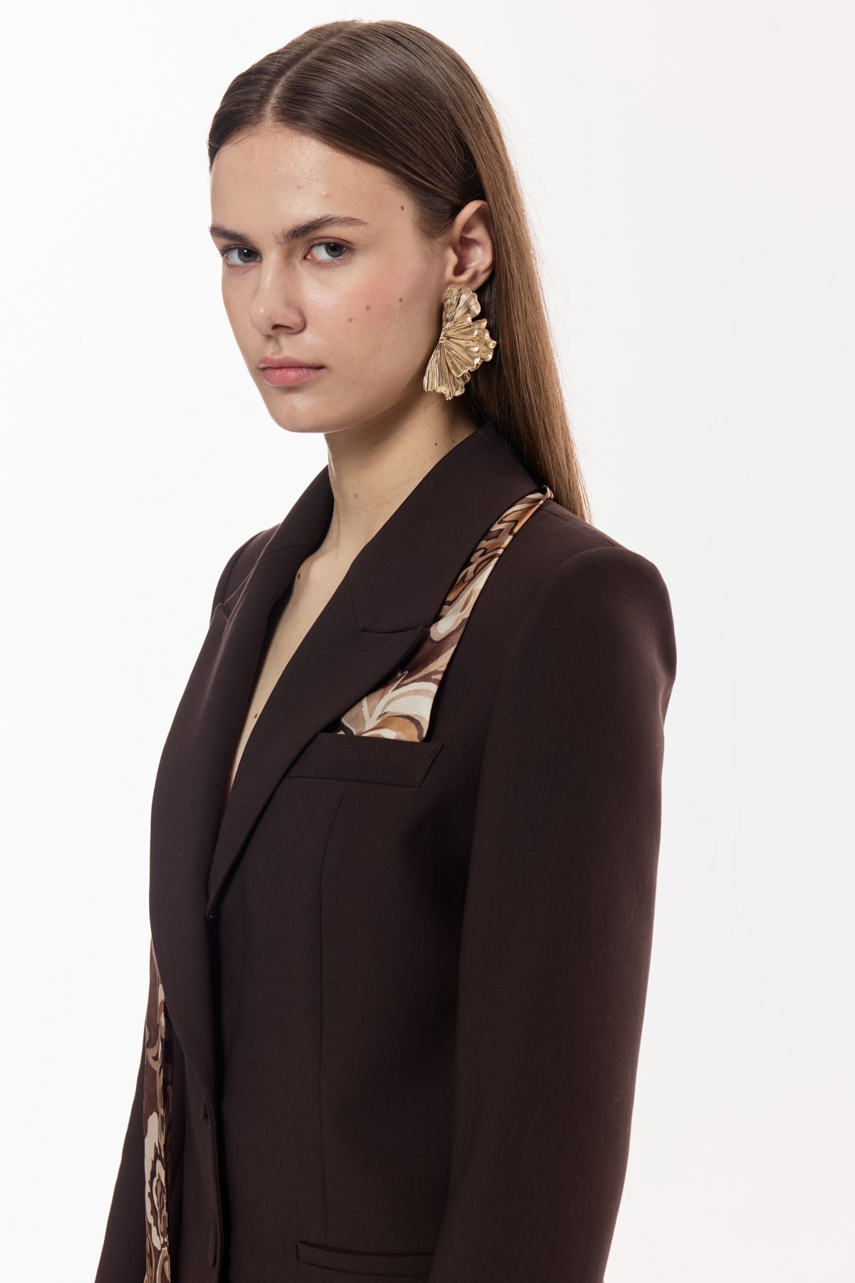 Desenli Detaylı Kruvaze Takım