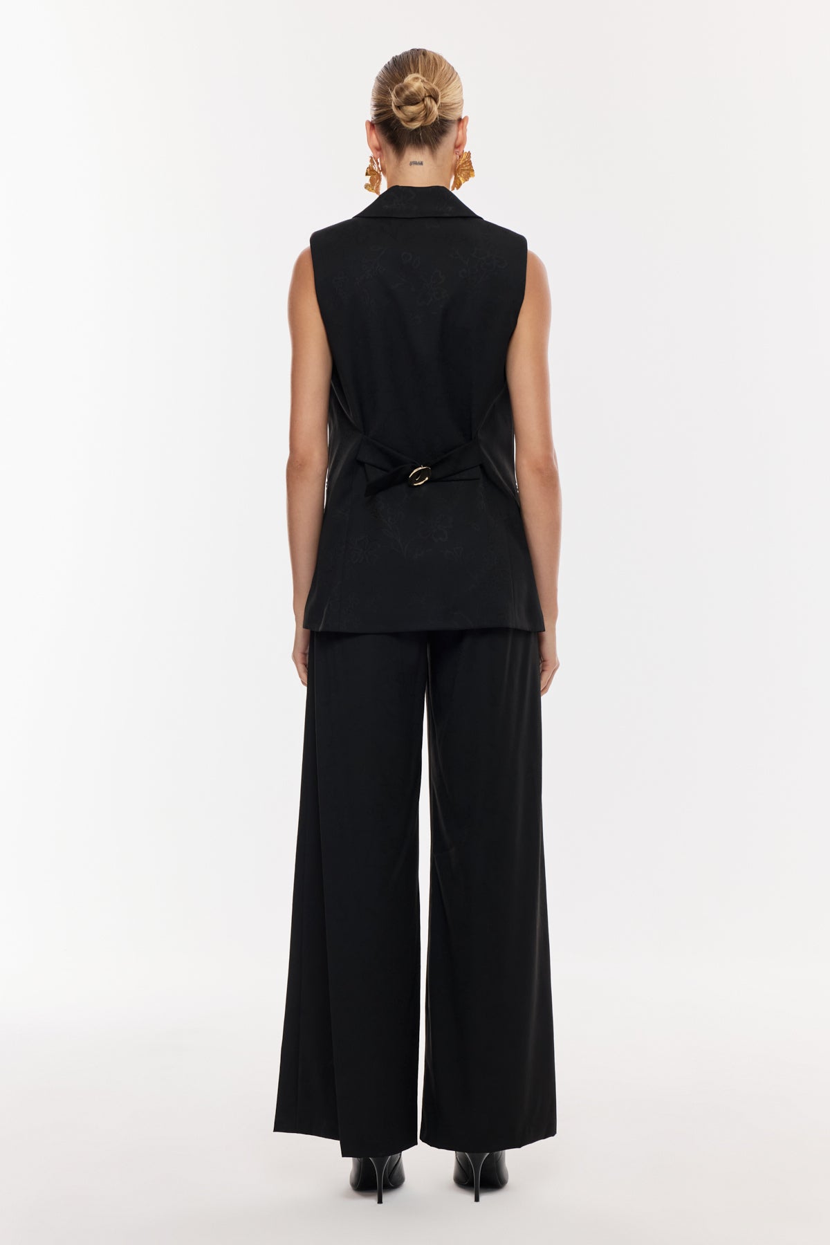 Düğmeli Kruvaze Şık Takım