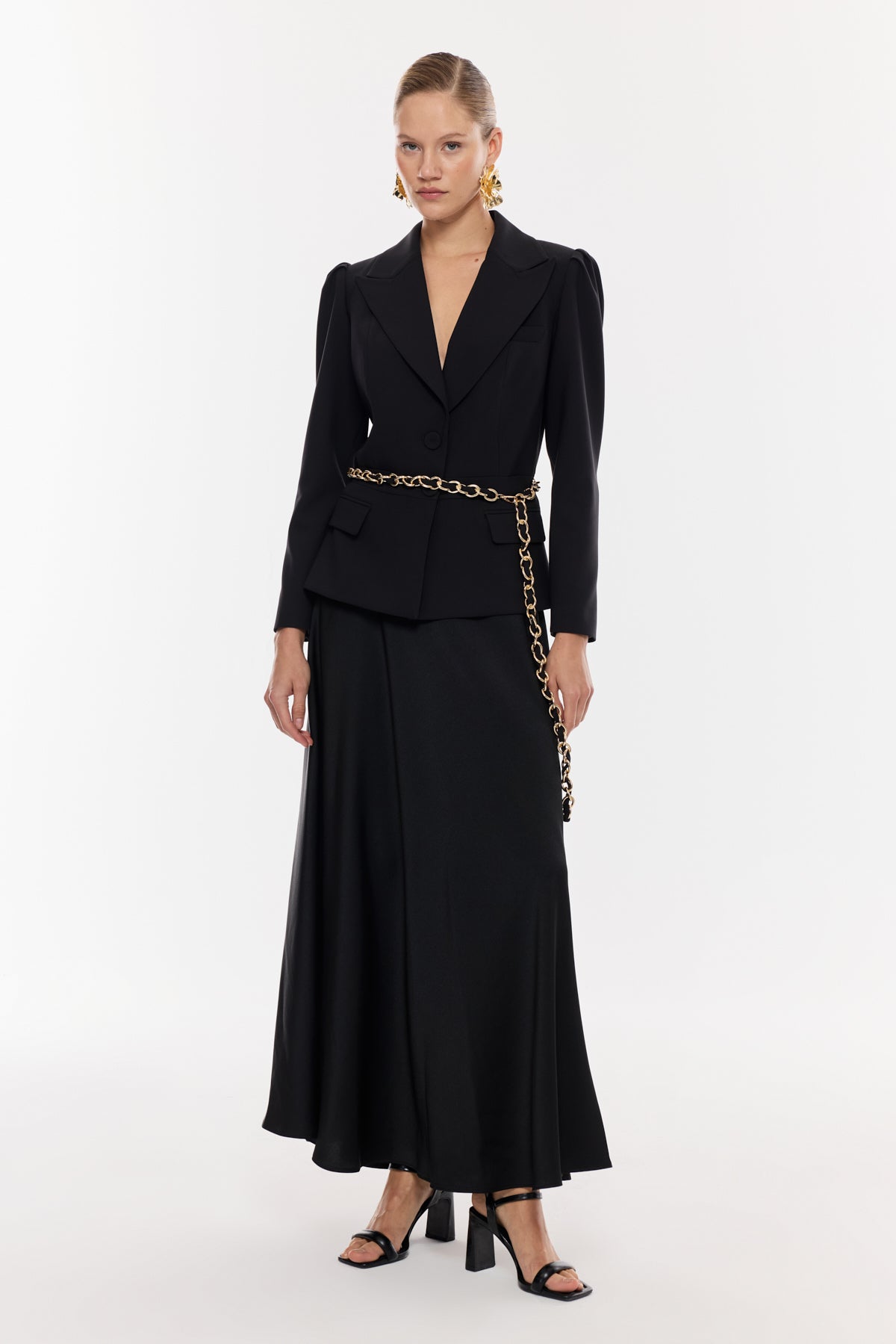 Zincir Kemer Detaylı Şık Takım