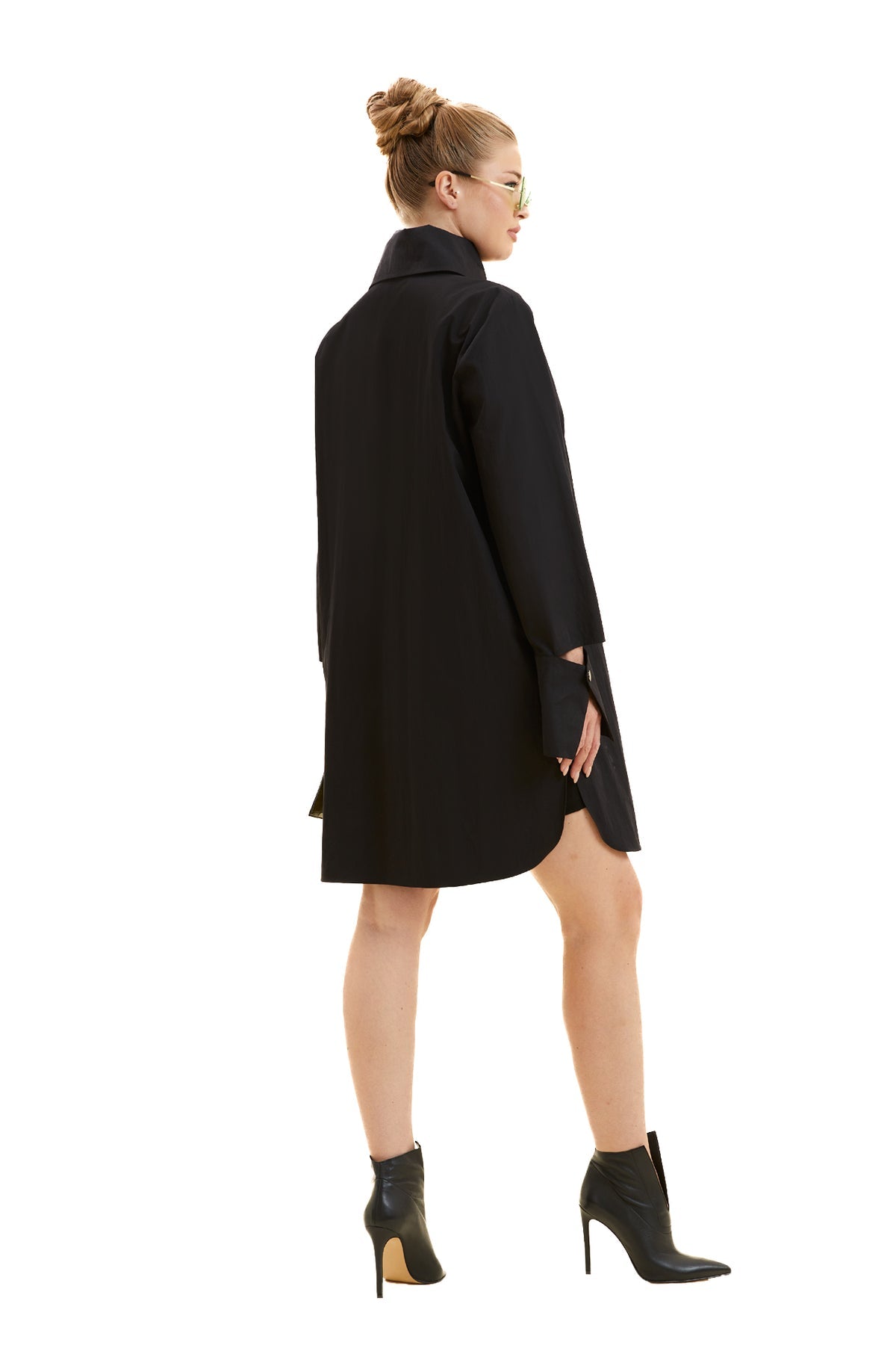 Hakim Yakalı Asimetrik Gömlek