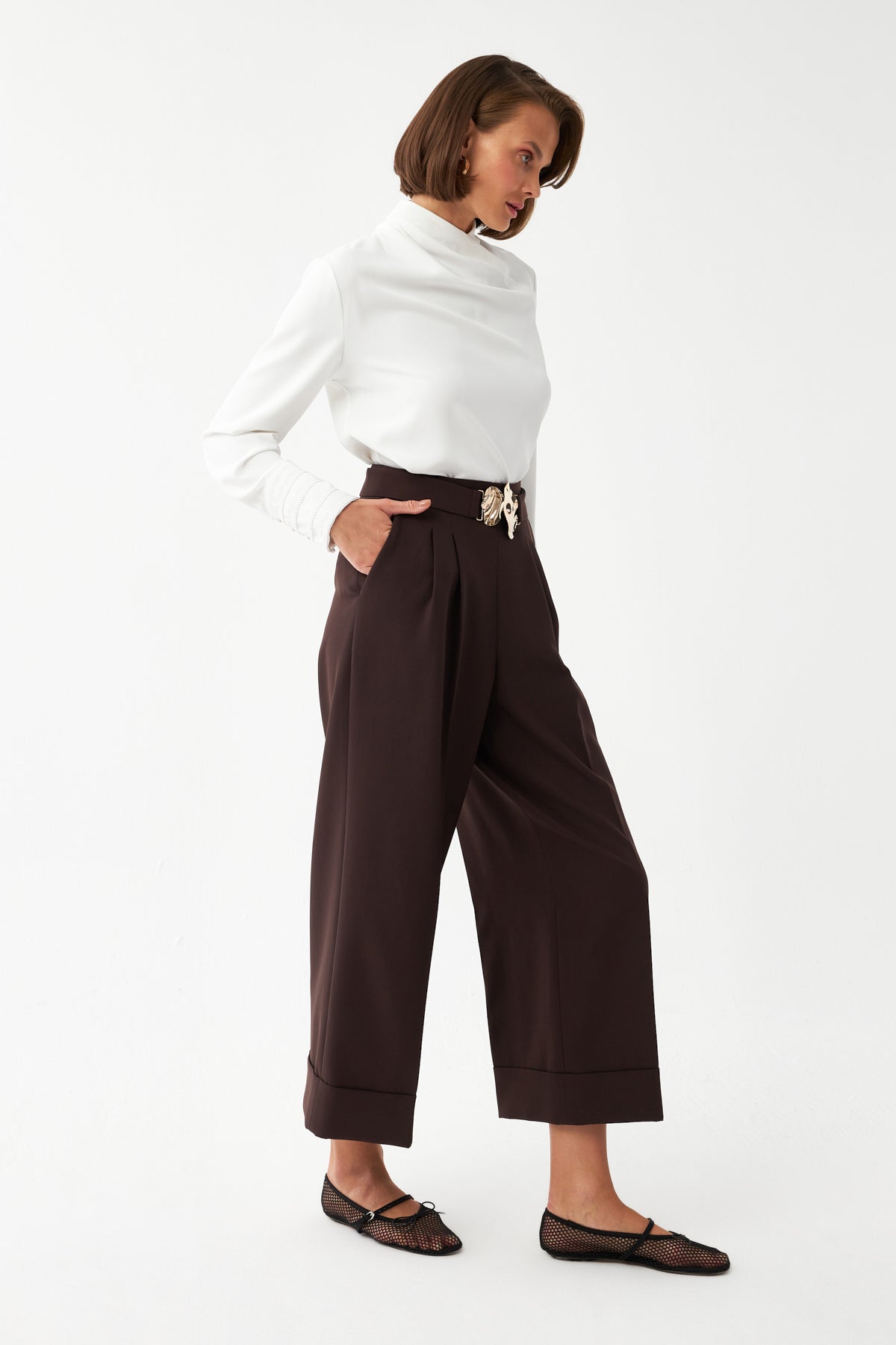 Tokalı Kısa Paça Pantolon