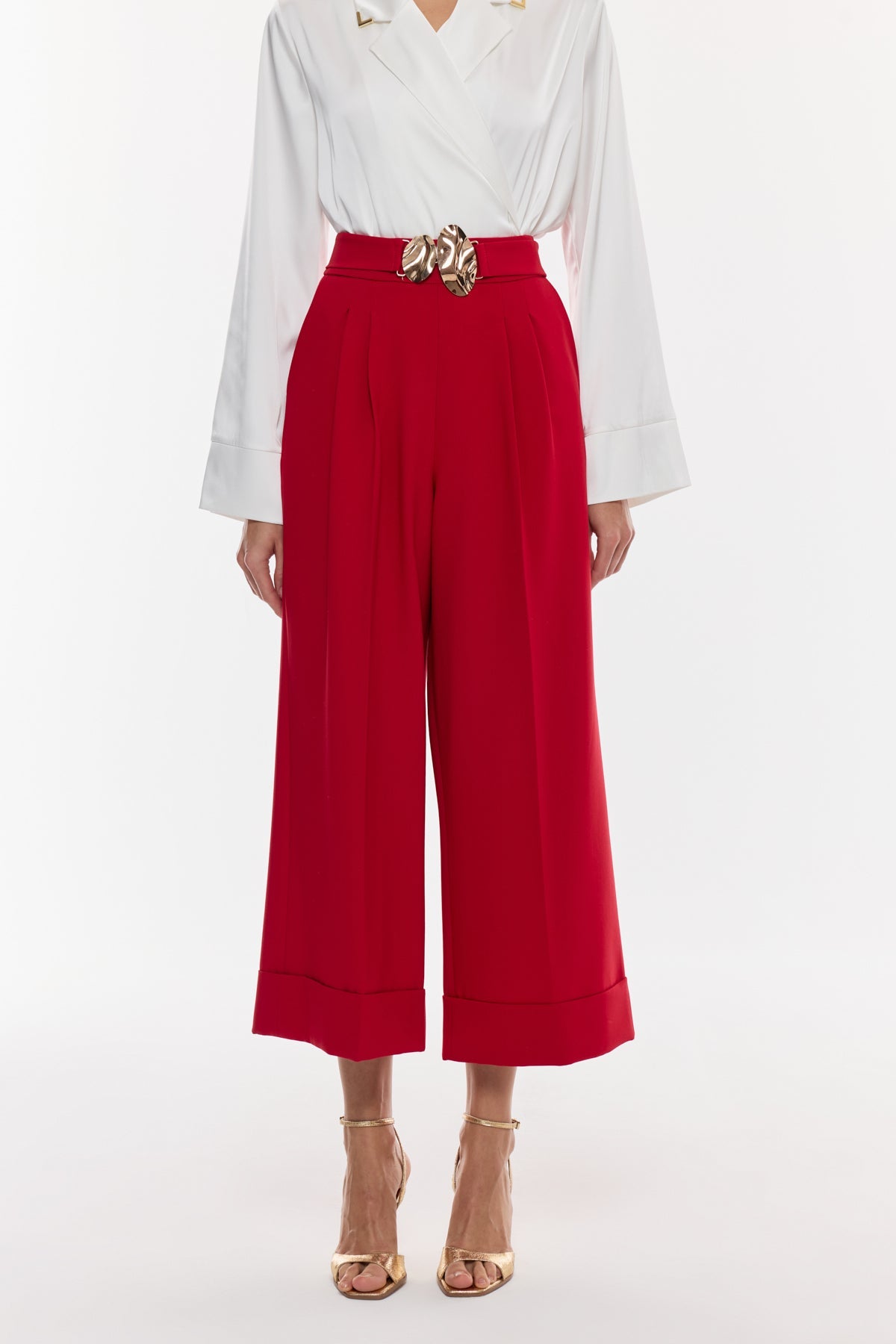 Tokalı Kısa Paçalı Pantolon