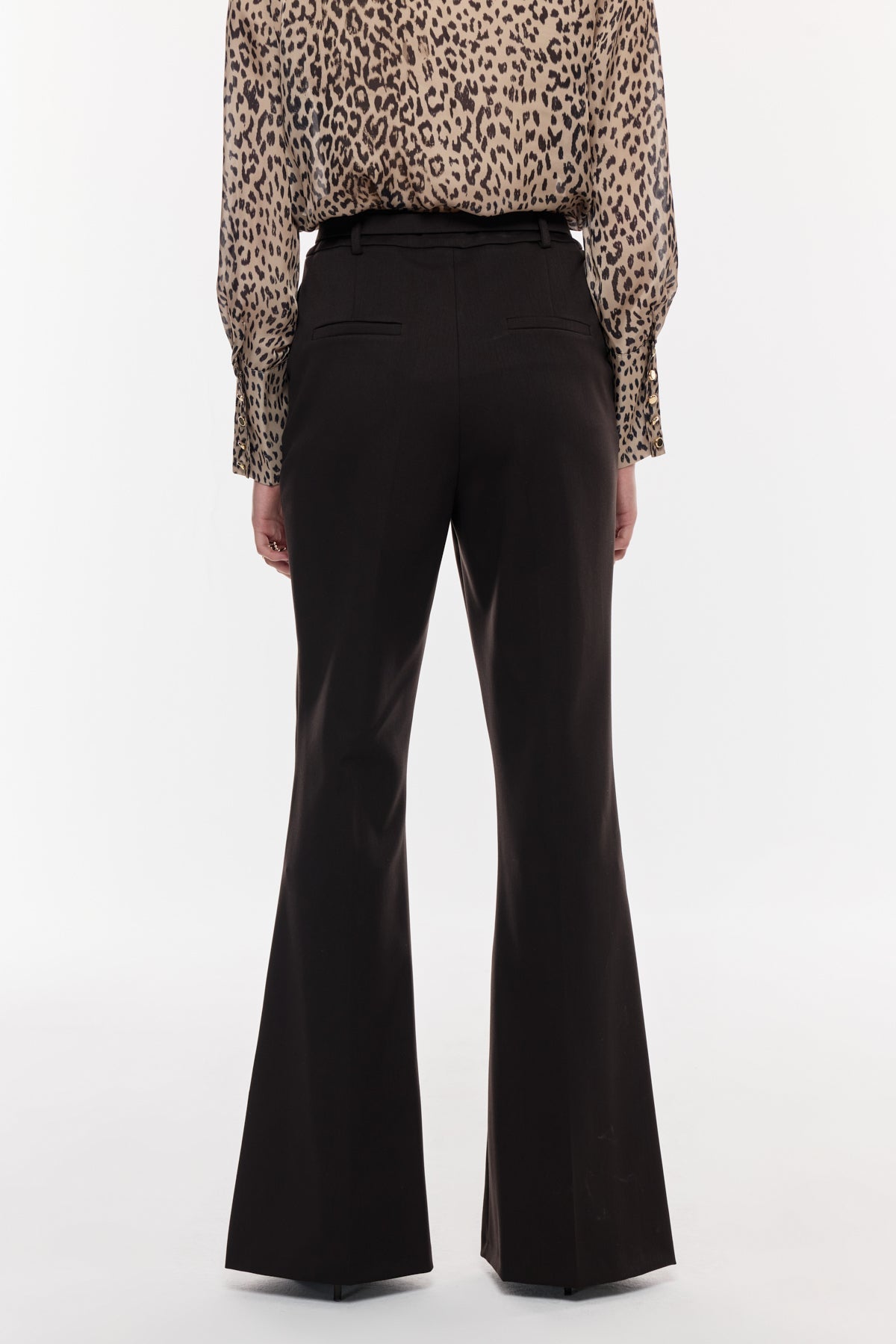 Kemer Detaylı Klasik Kesim Pantolon