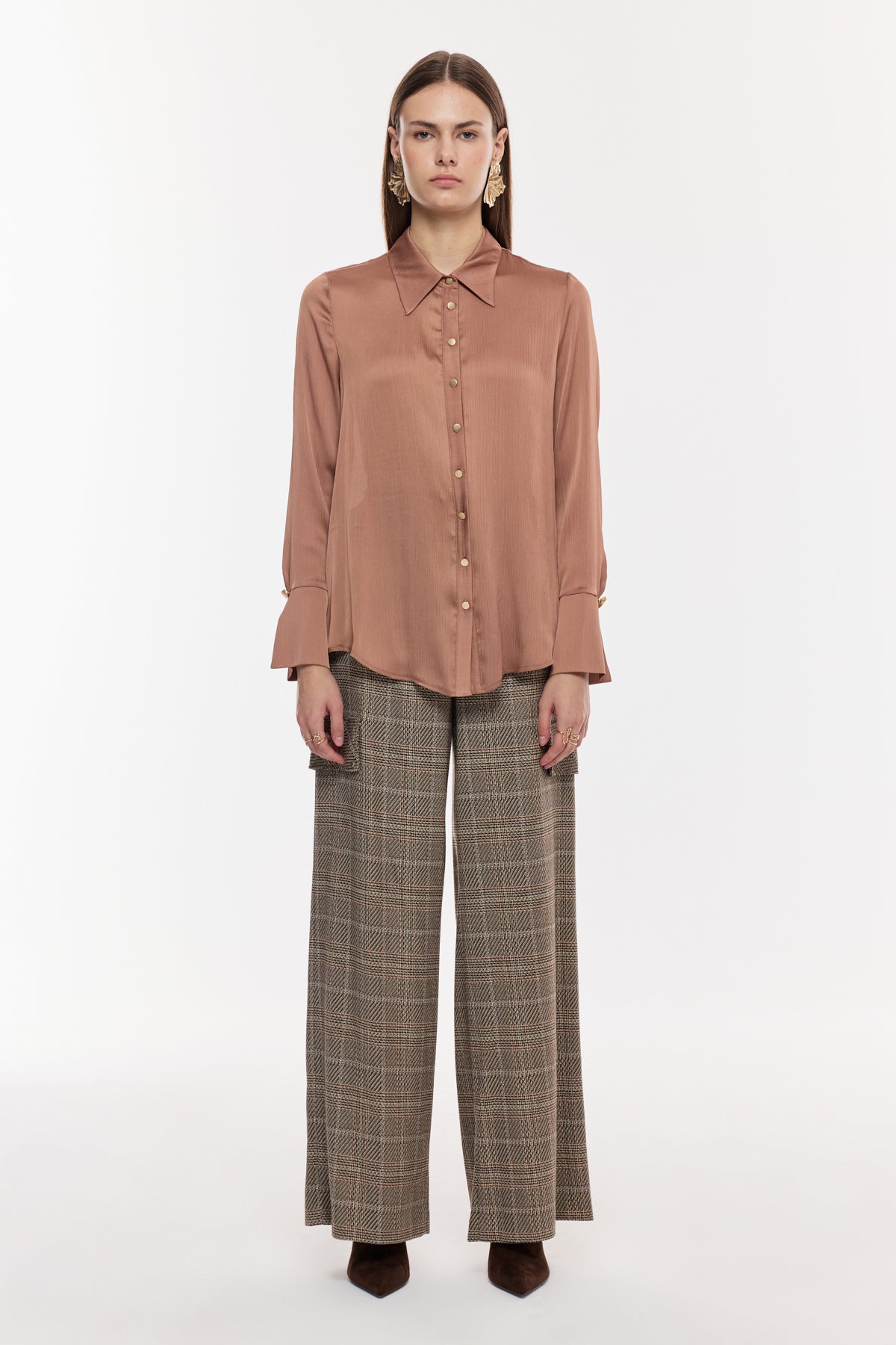 Saten Dokulu Düğmeli Gömlek