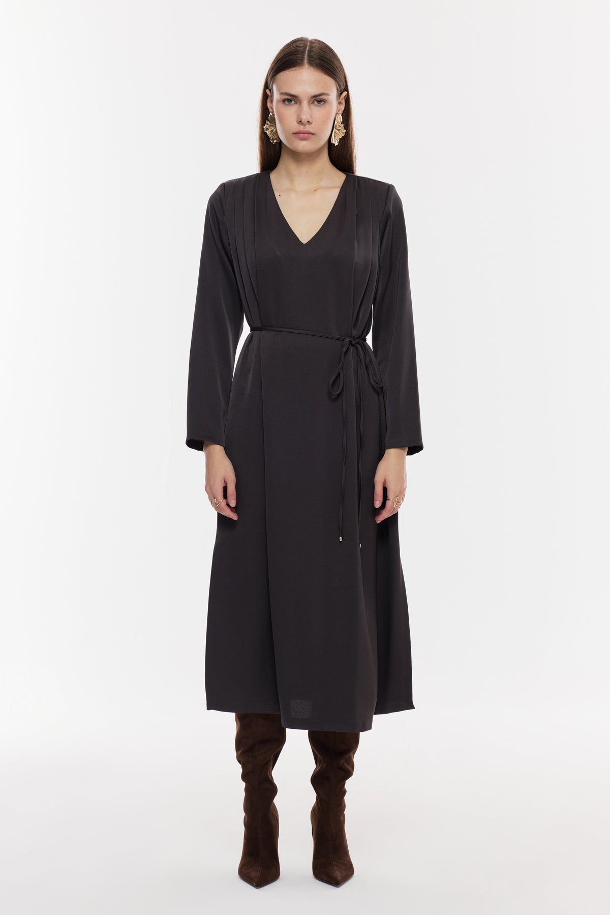 Kuşaklı V Yaka Midi Elbise