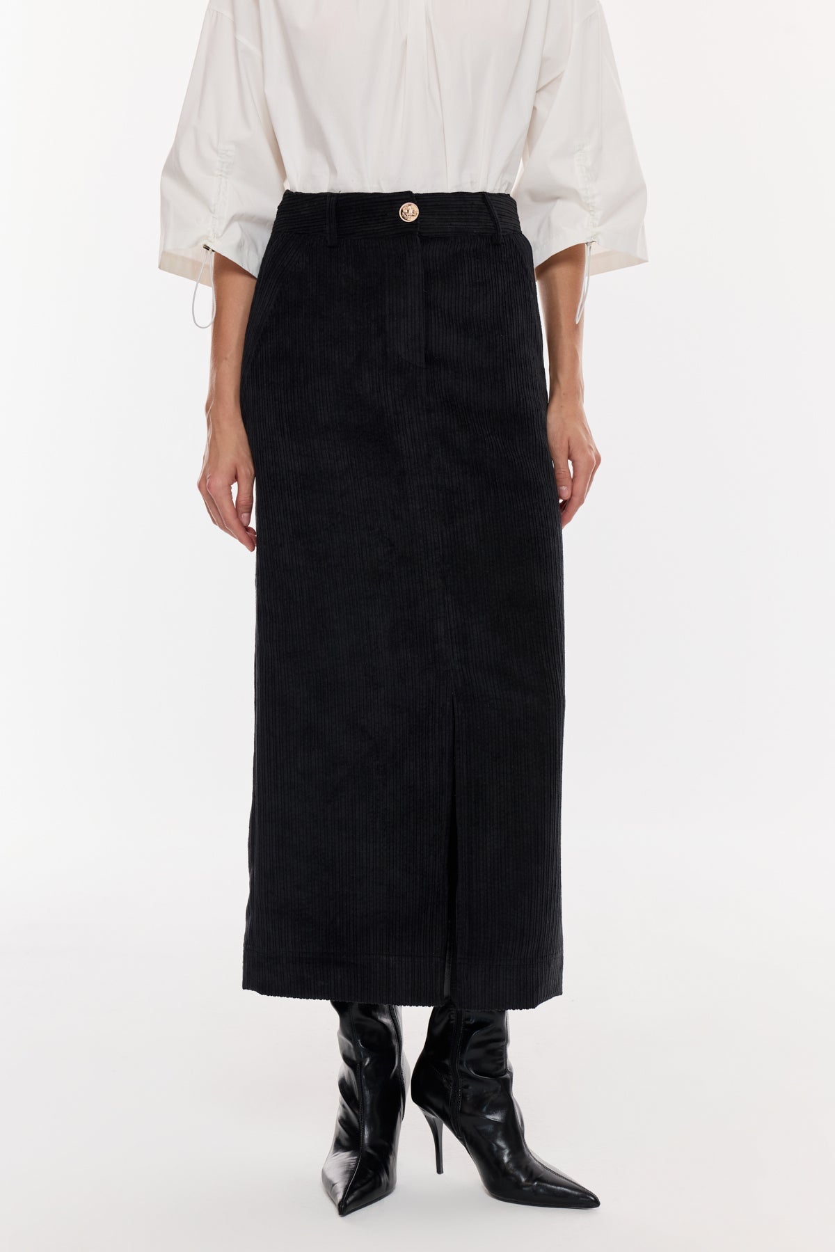 Ön Yırtmaç Detaylı Kalem Etek