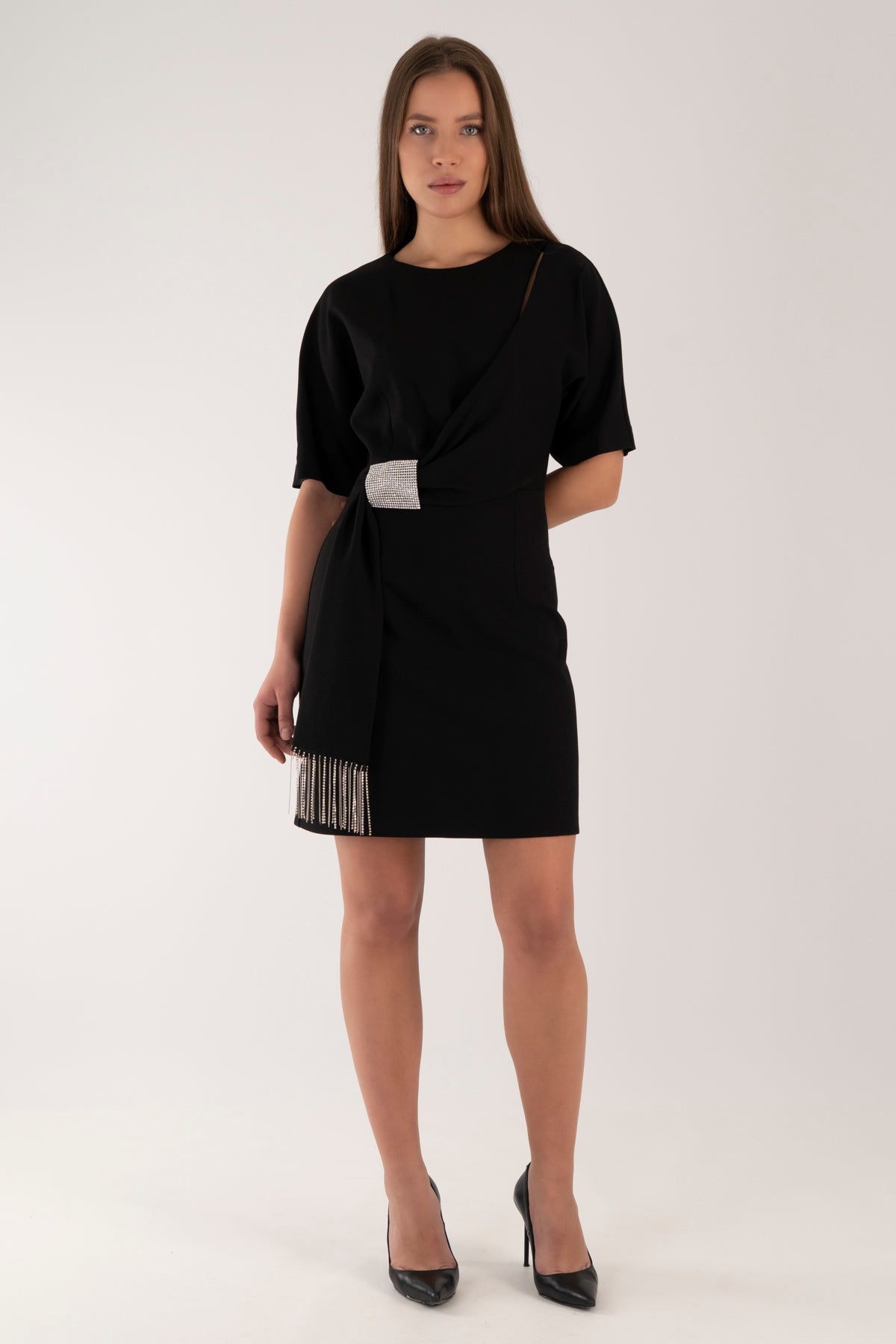 Taş Tokalı Püsküllü Siyah Mini Elbise - Perle Donna