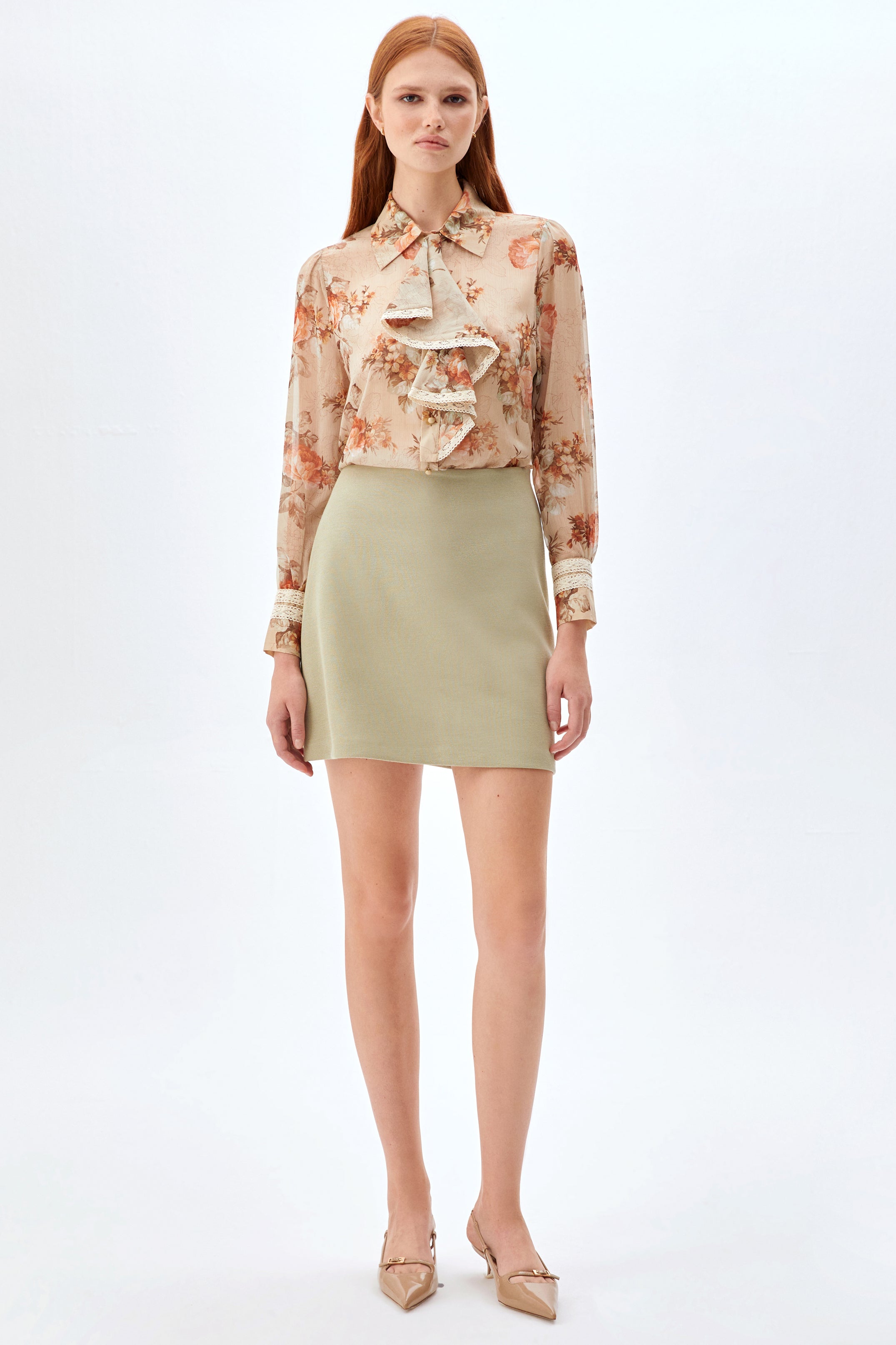 Çıkarılabilir Fırfır Yakalı Desenli Şifon Gömlek BEJ