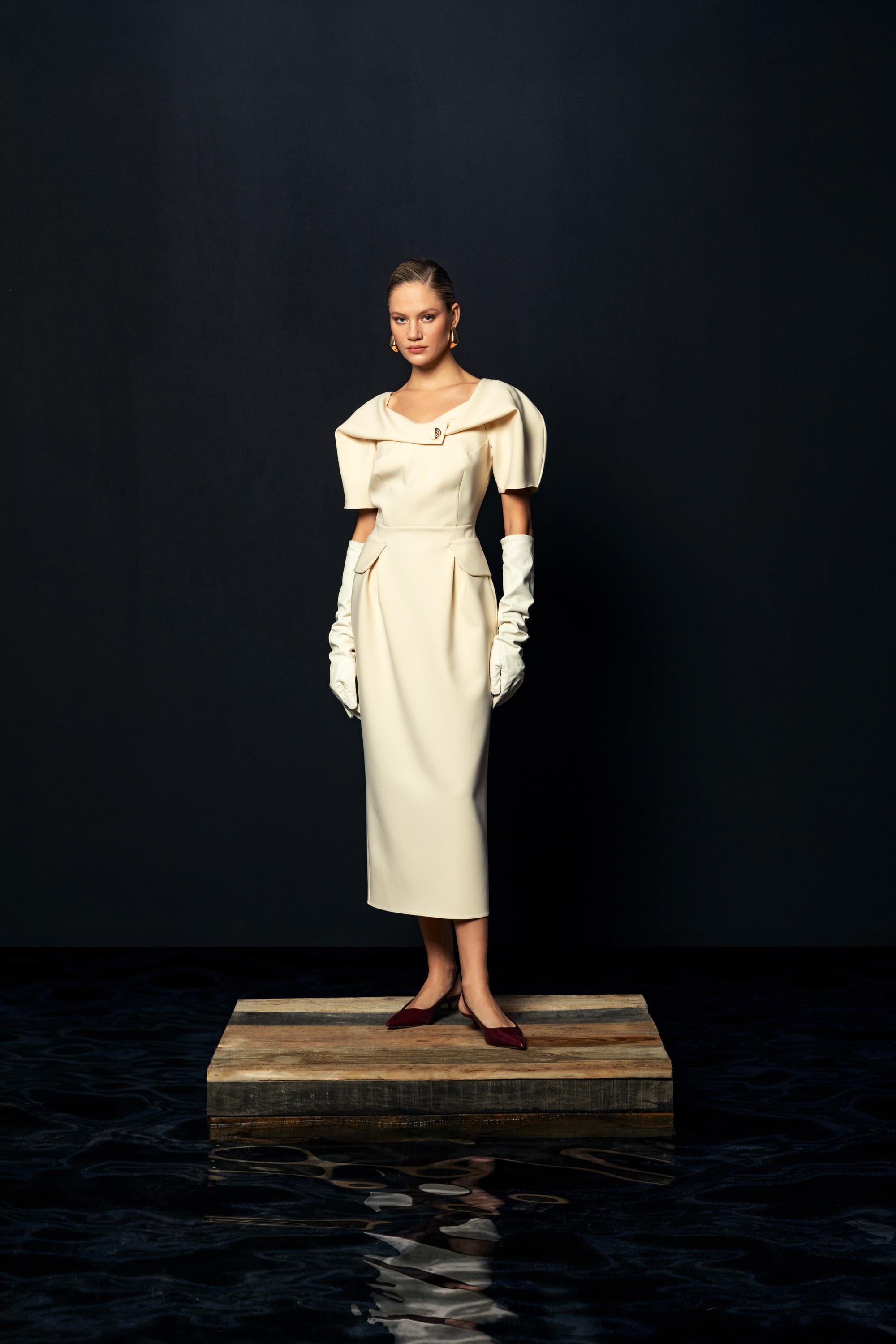 DRAPELİ OMUZ DETAYLI ELBİSE 26W40820