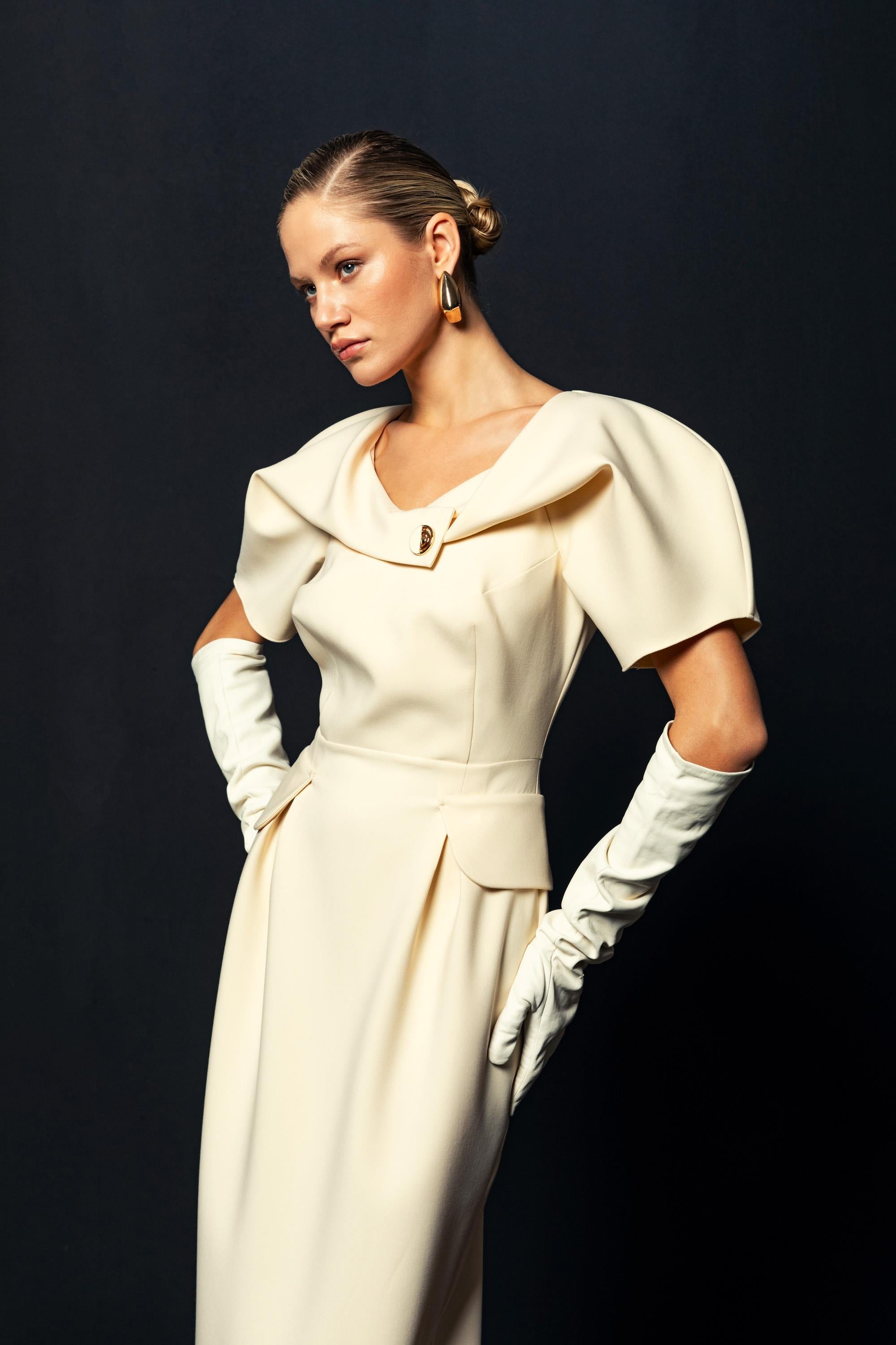 DRAPELİ OMUZ DETAYLI ELBİSE 26W40820