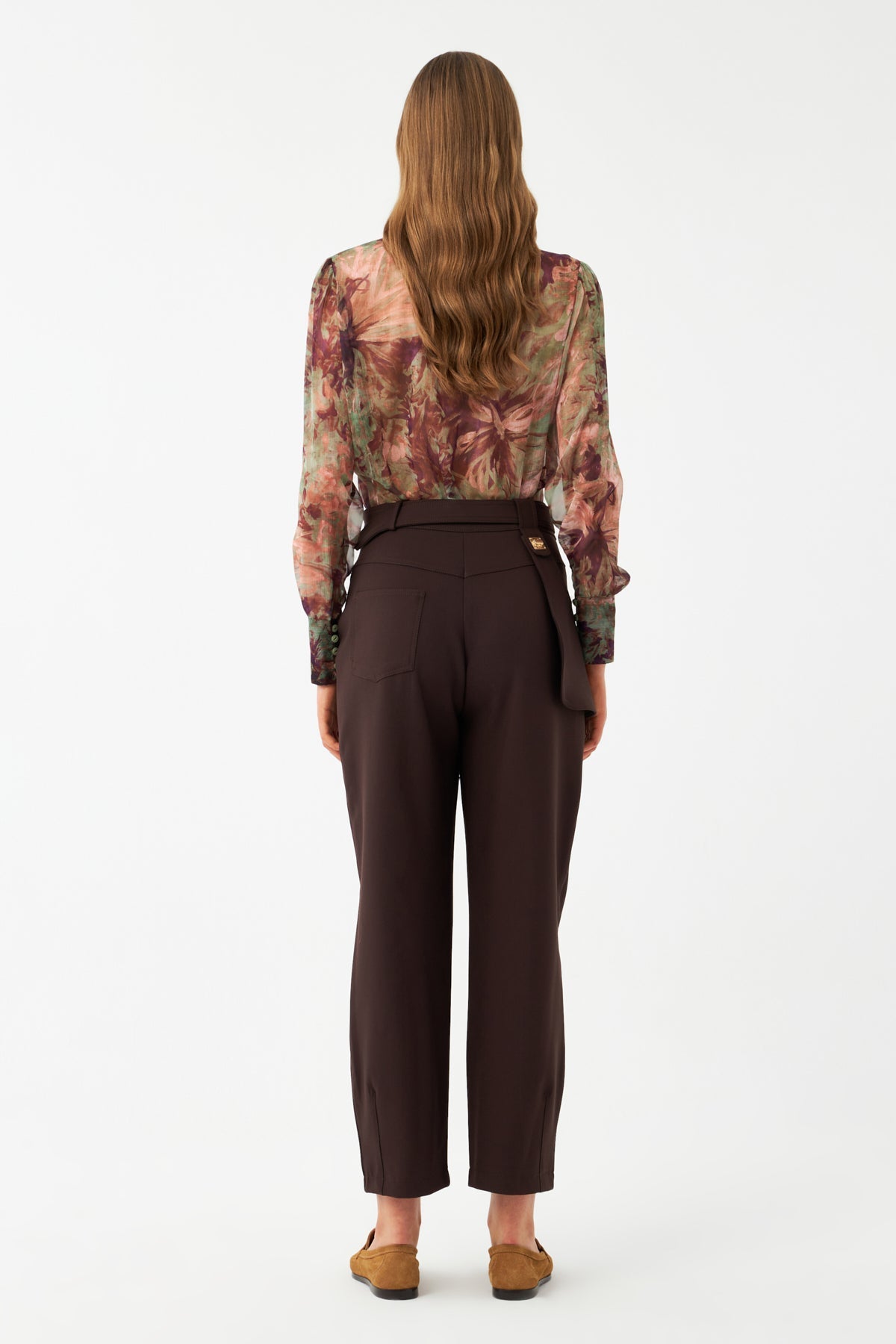 Kemerli Düz Paça Pantolon